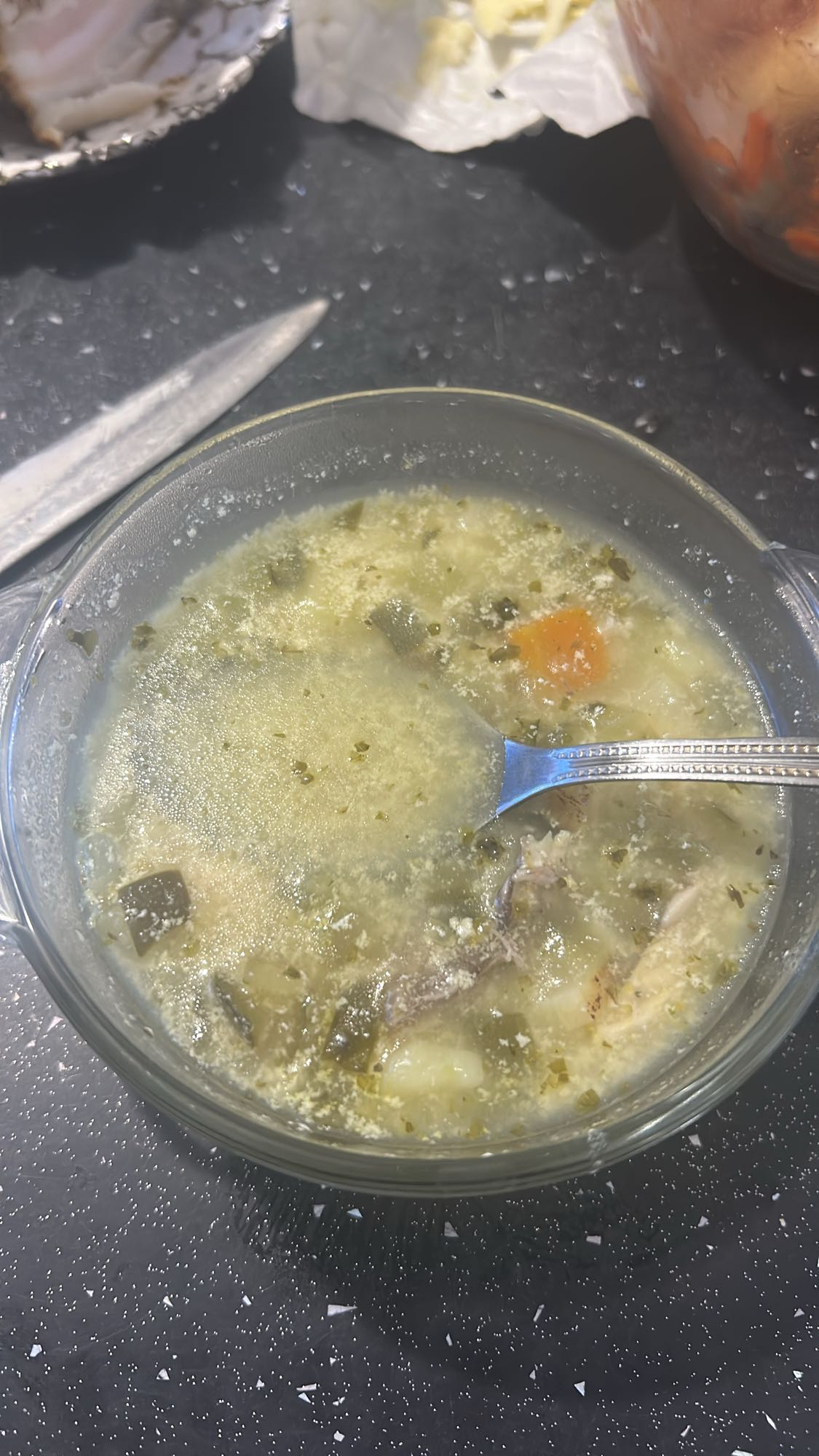 domowy rosół z warzywami