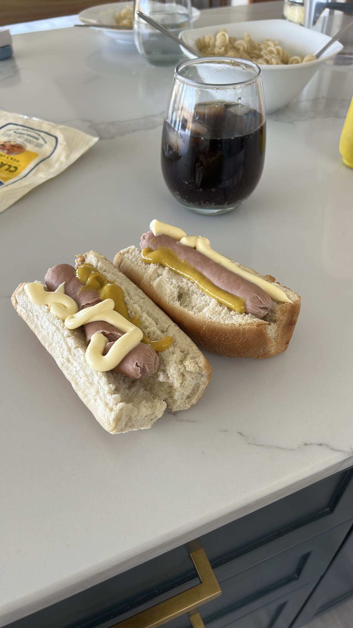 perros calientes con soda