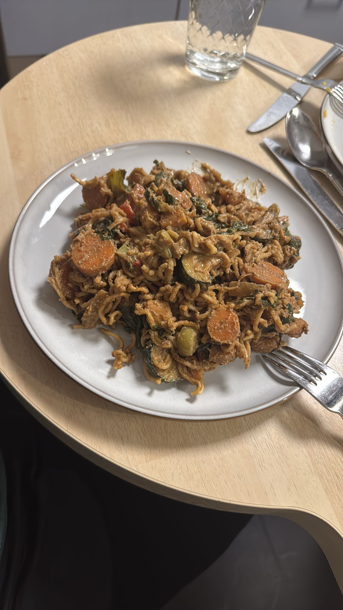 Gebratene Nudelpfanne