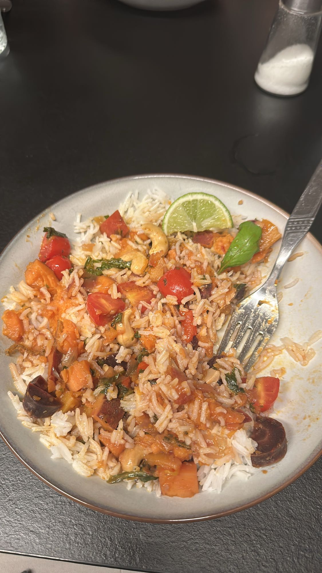 Gemüse-Reis mit Cashew