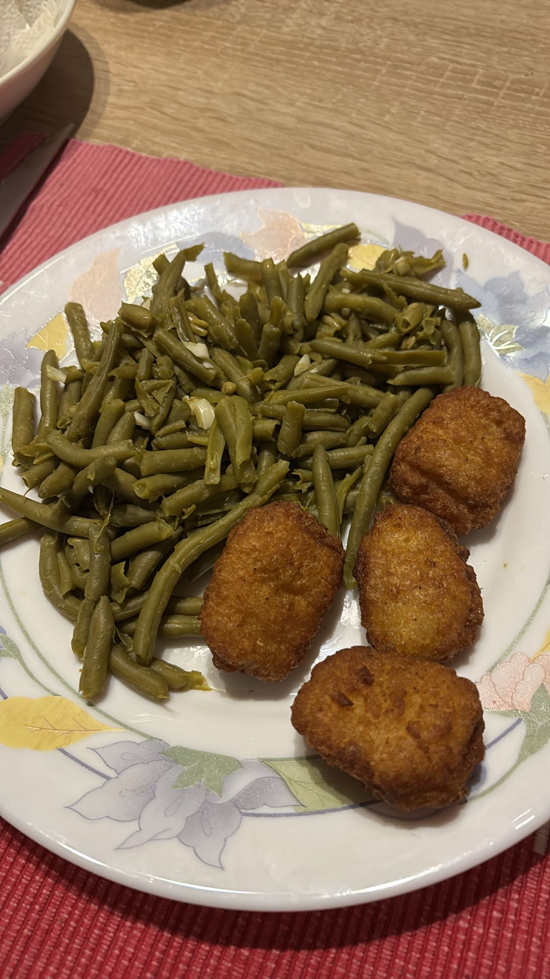 Nuggets et haricots verts