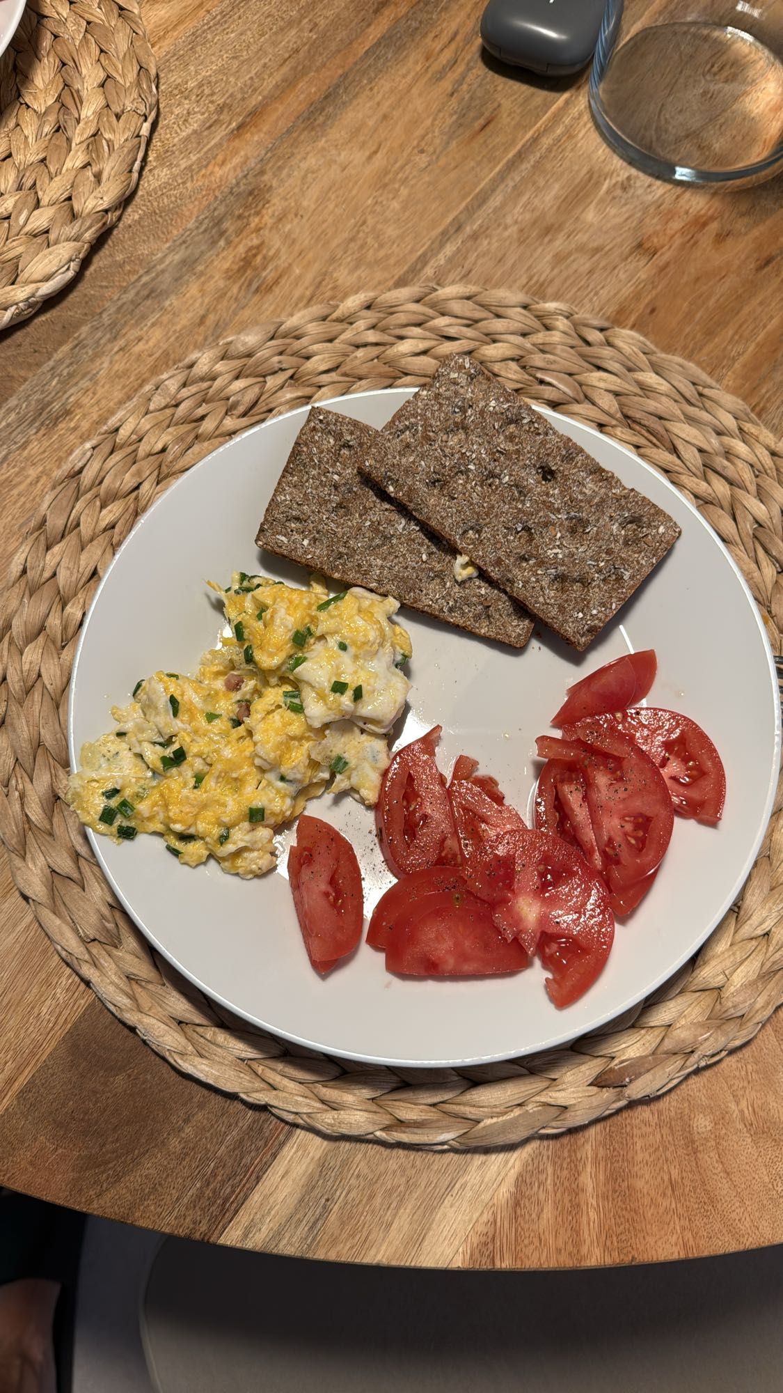 Jajecznica z pomidorem