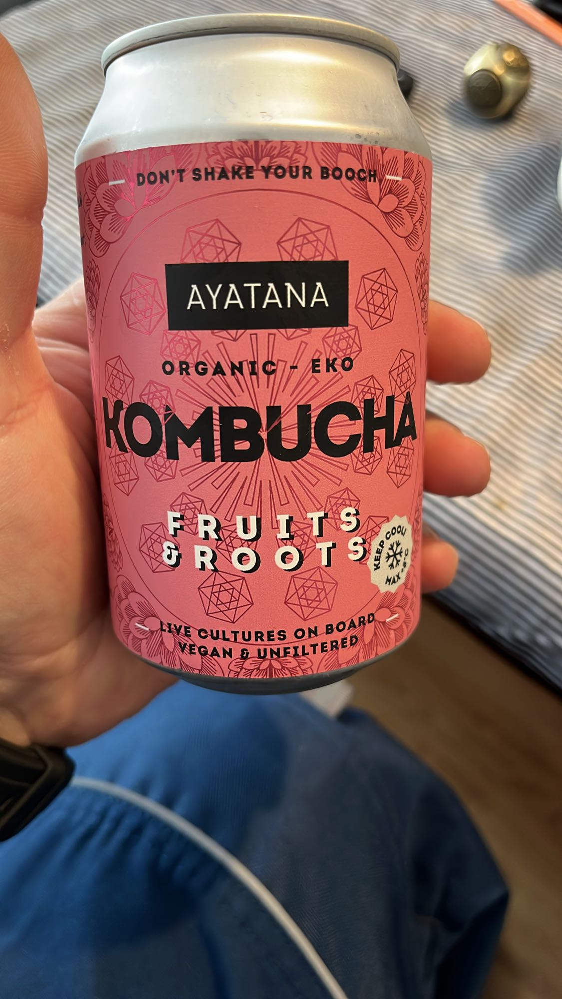 Комбуча плодове и корени