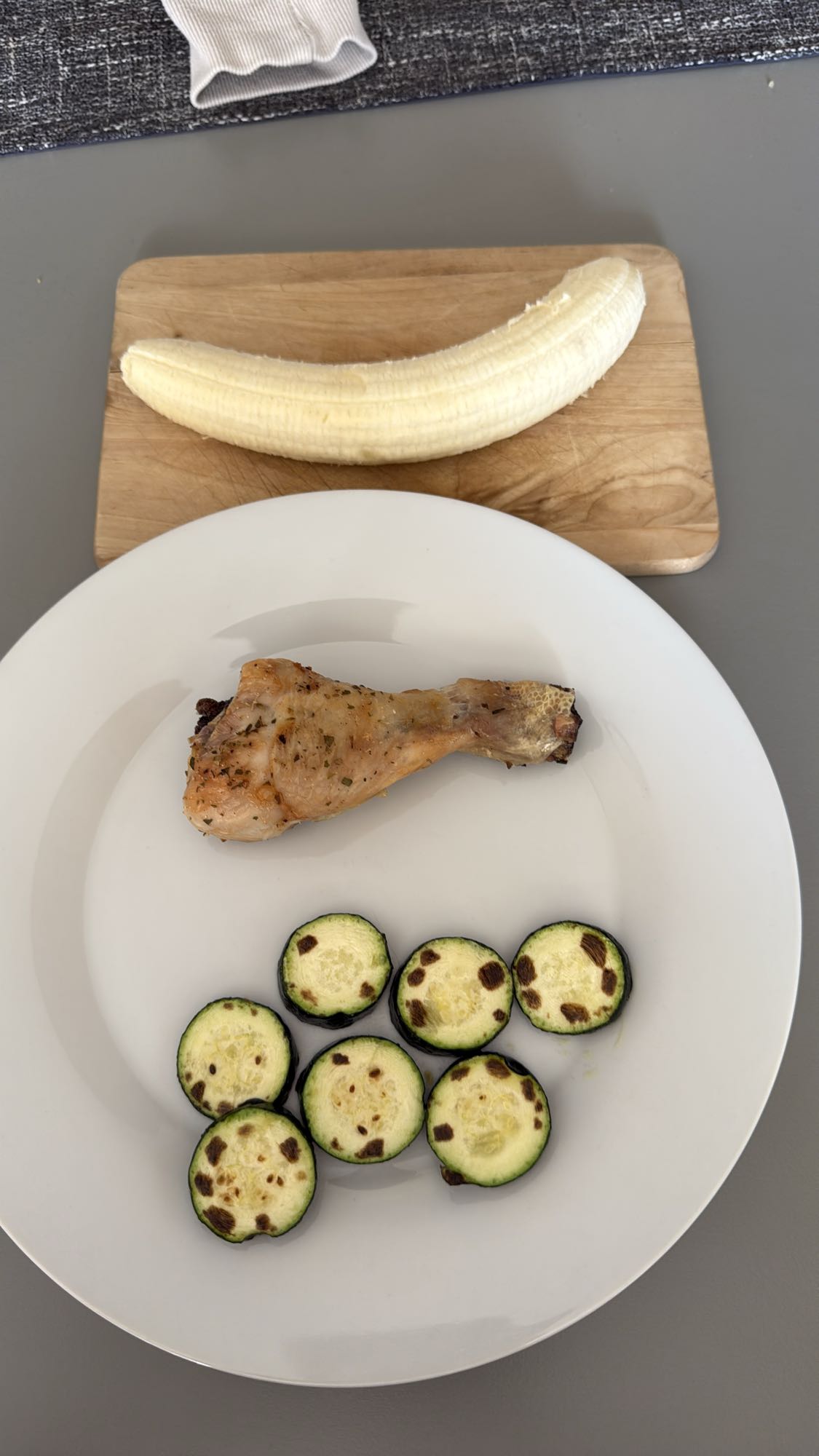 Pui cu dovlecei și banană