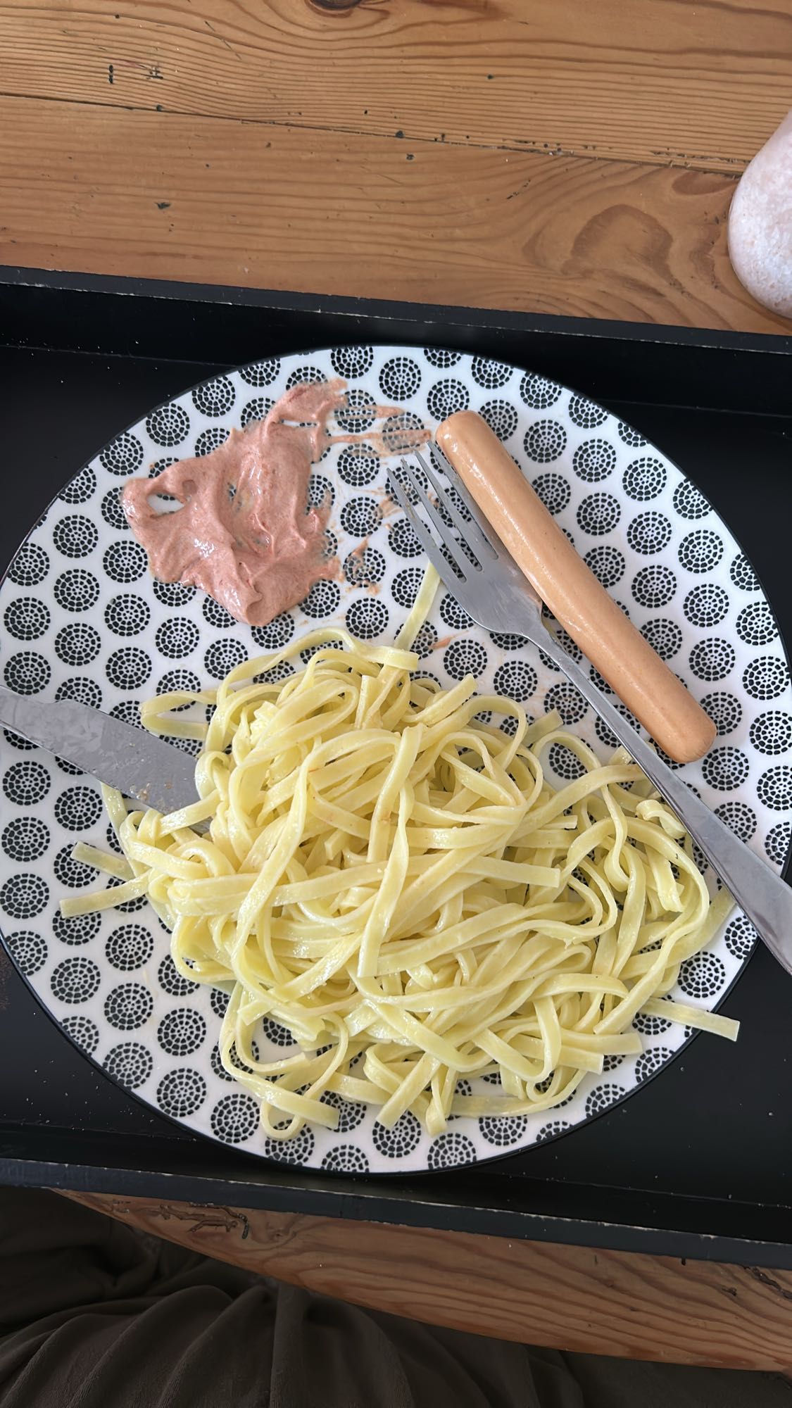 Pâtes, saucisse et sauce