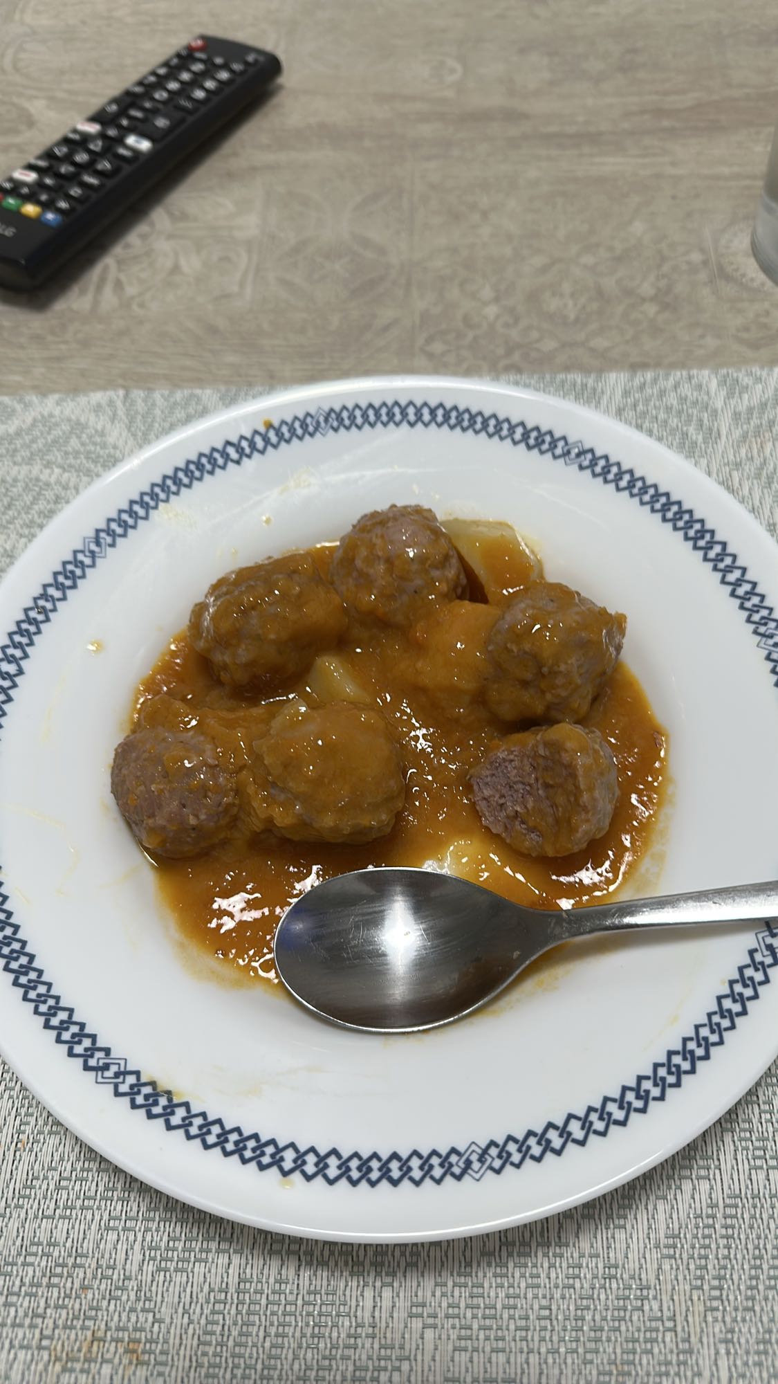 Albóndigas en salsa