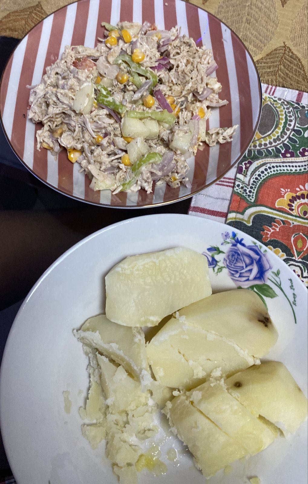 Ensalada de pollo y yuca