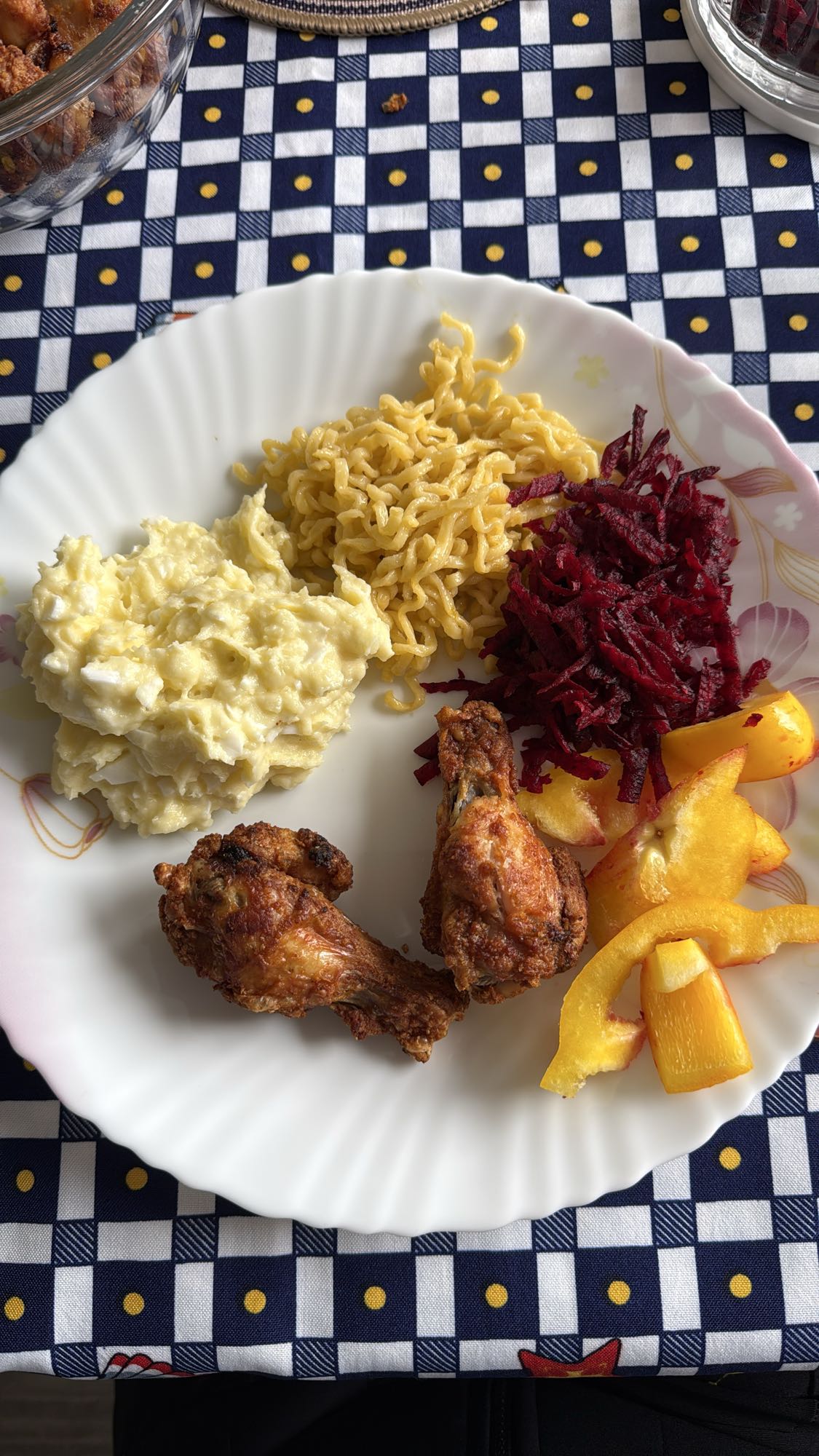 Frango com acompanhamentos