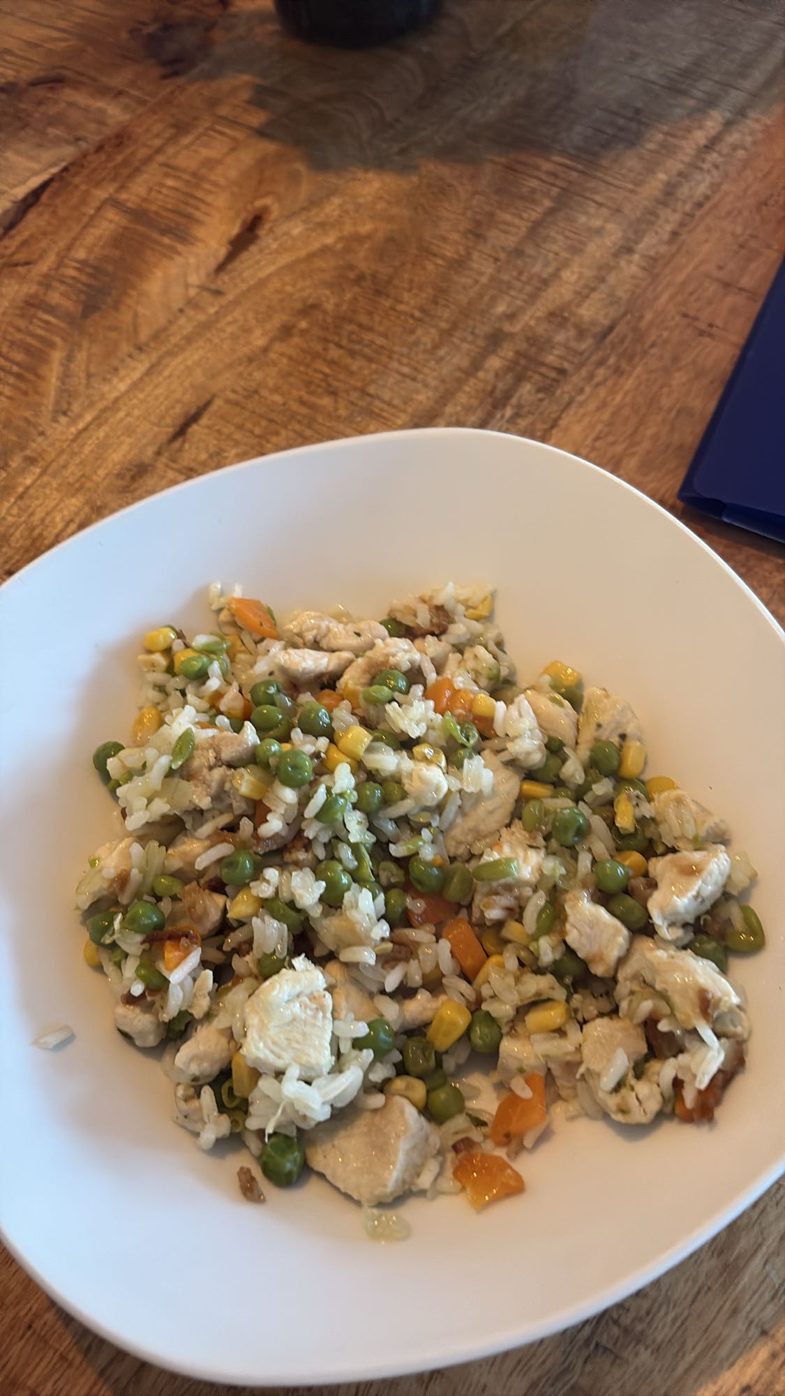 kip met rijst en groenten