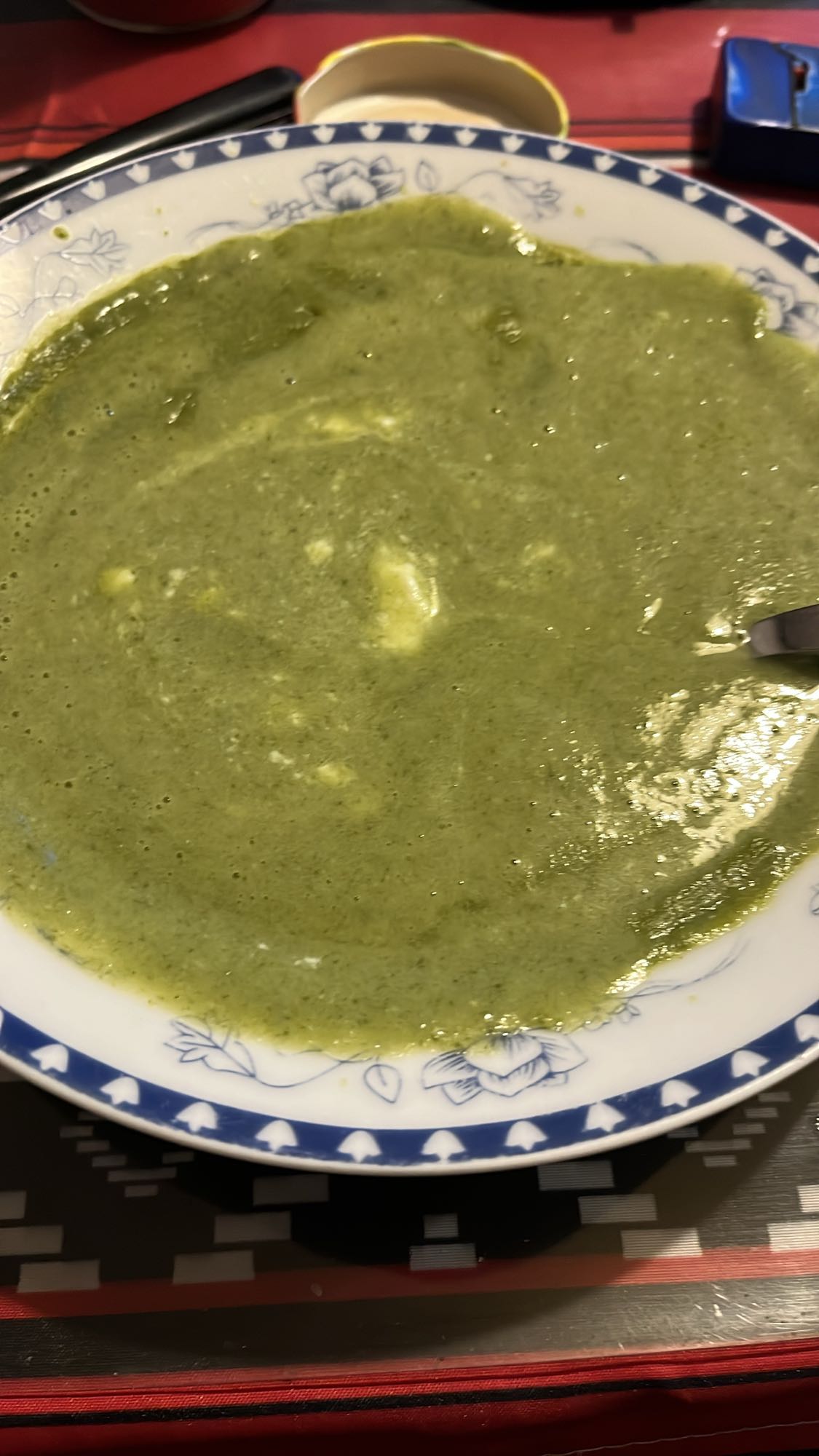 зелена крем супа