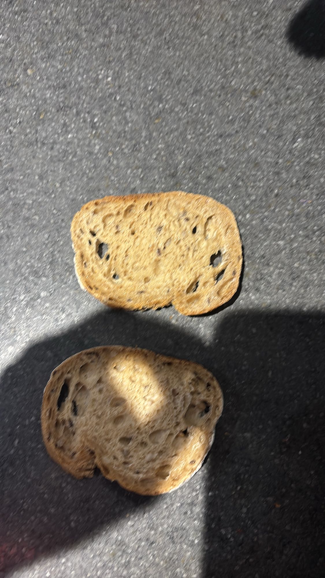 Tranches de pain grillé