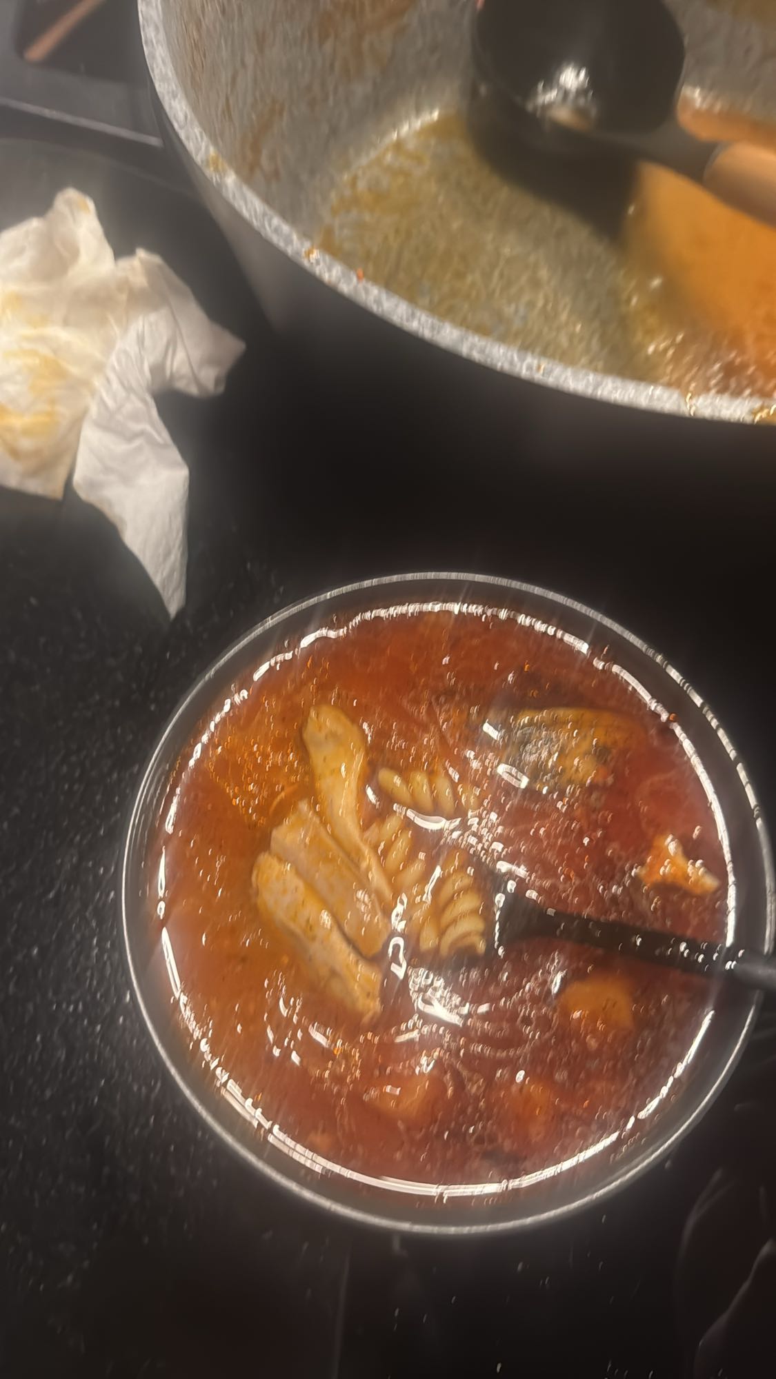 Zupa z makaronem i rybą