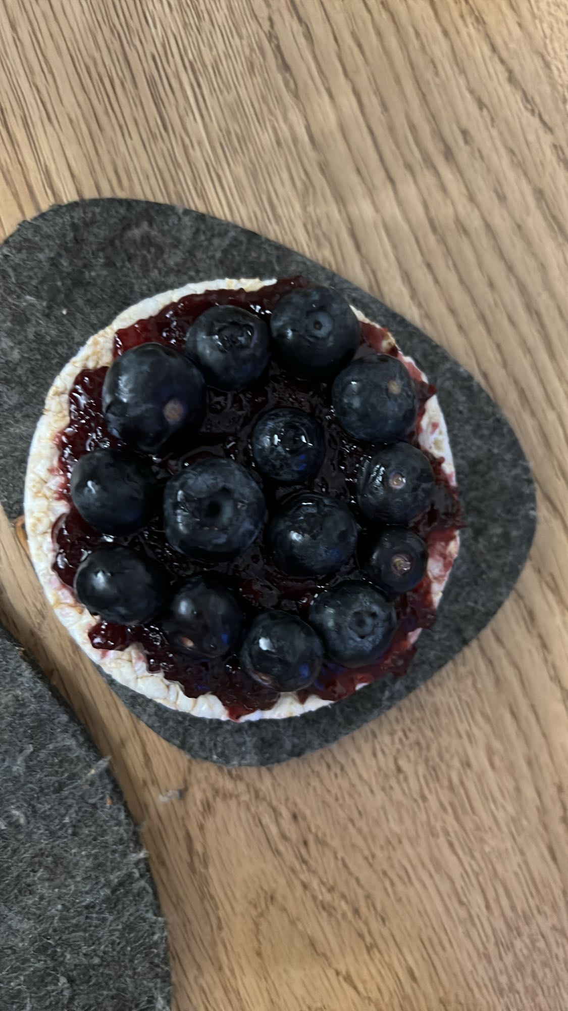 Arroz con arándanos y mermelada