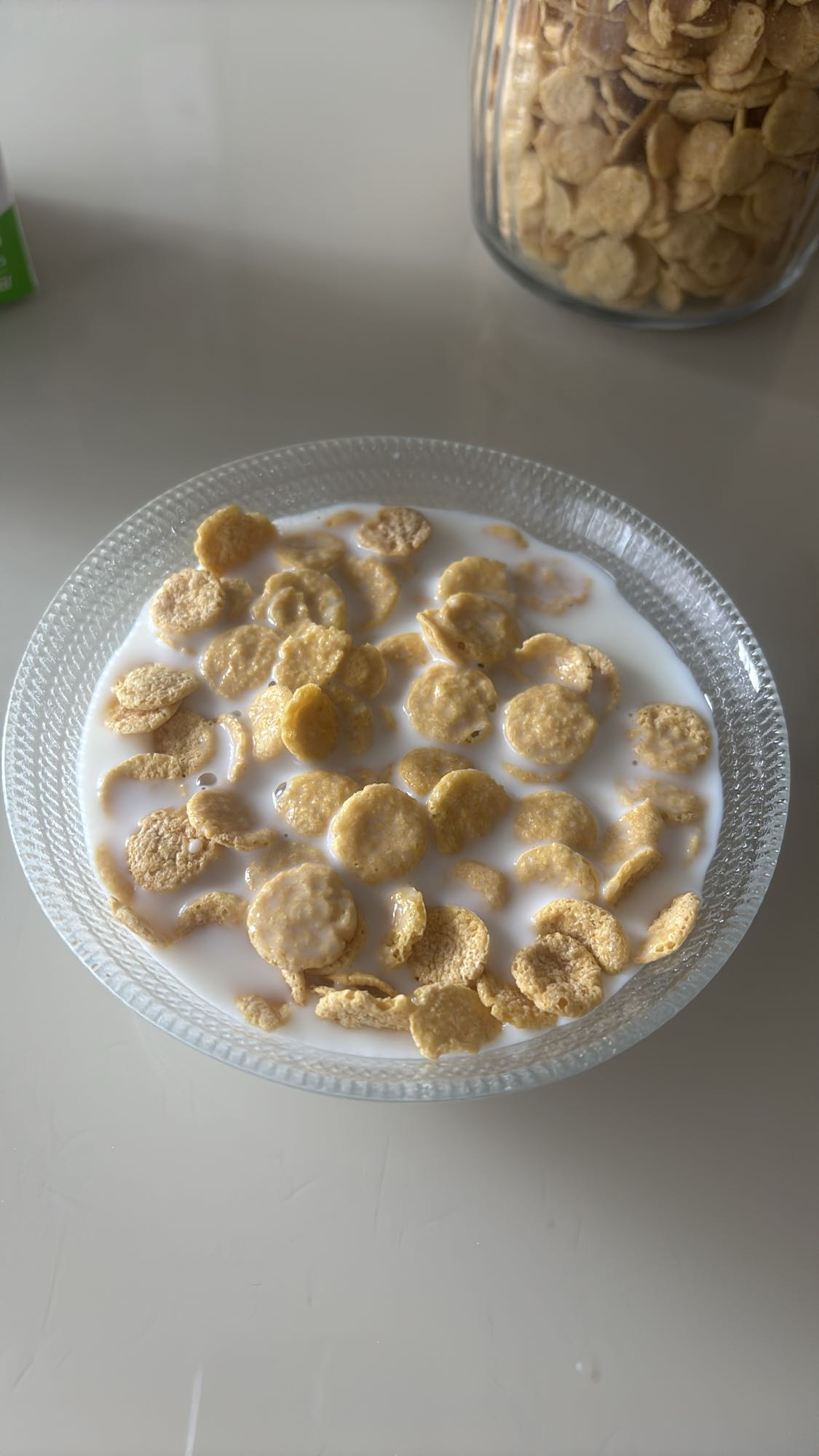 Mısır gevreği ve süt