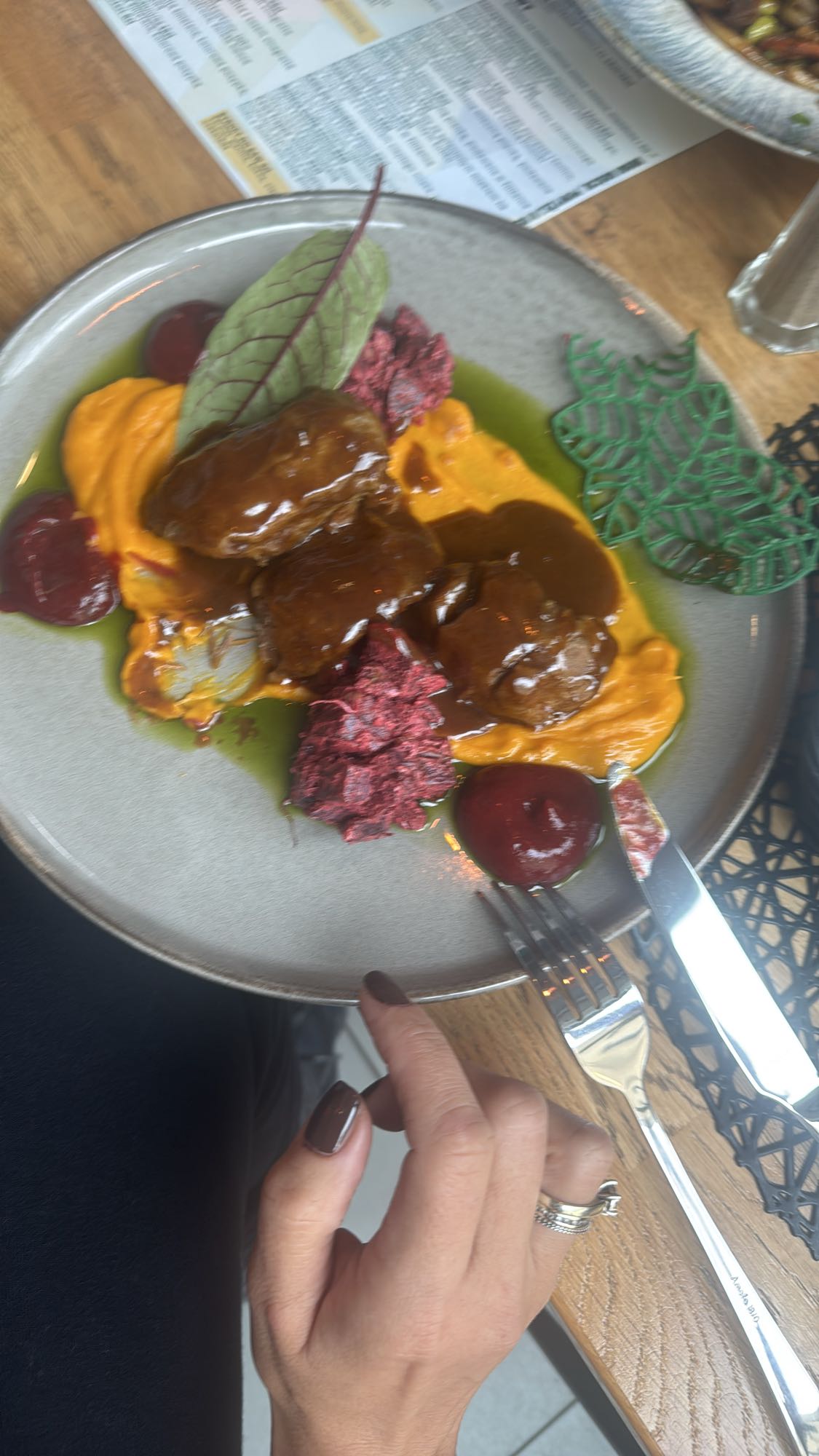 wołowina z puree i burakami