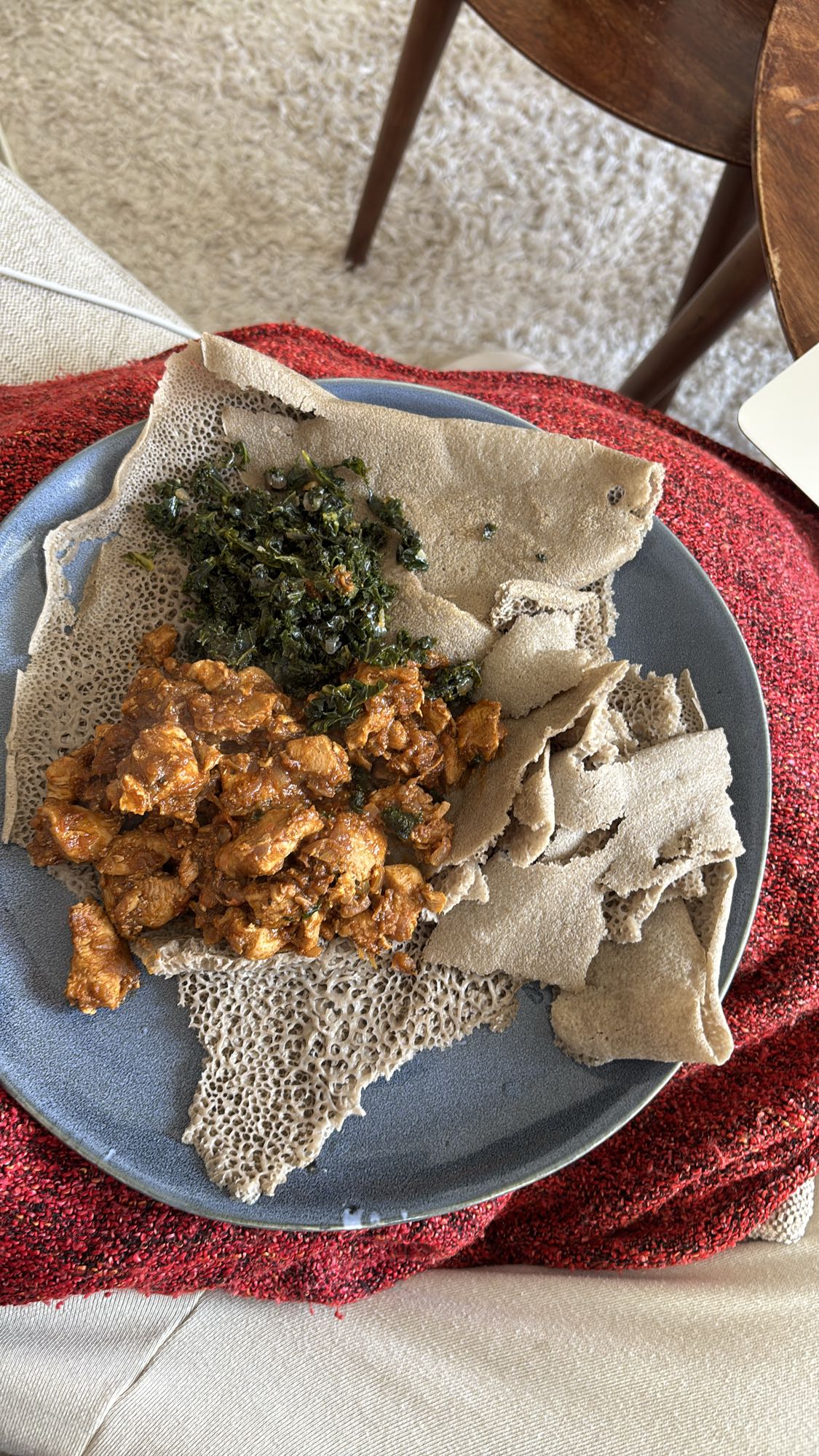Injera med kycklinggryta