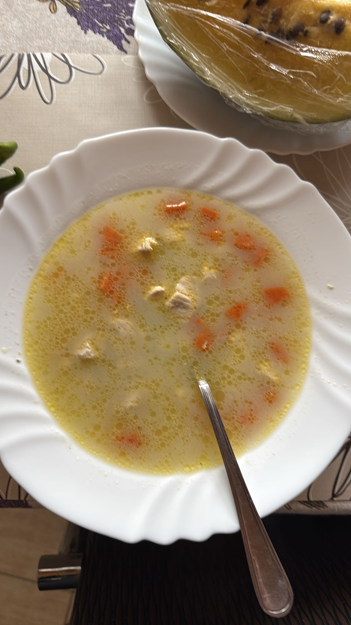 Supă de pui cu legume