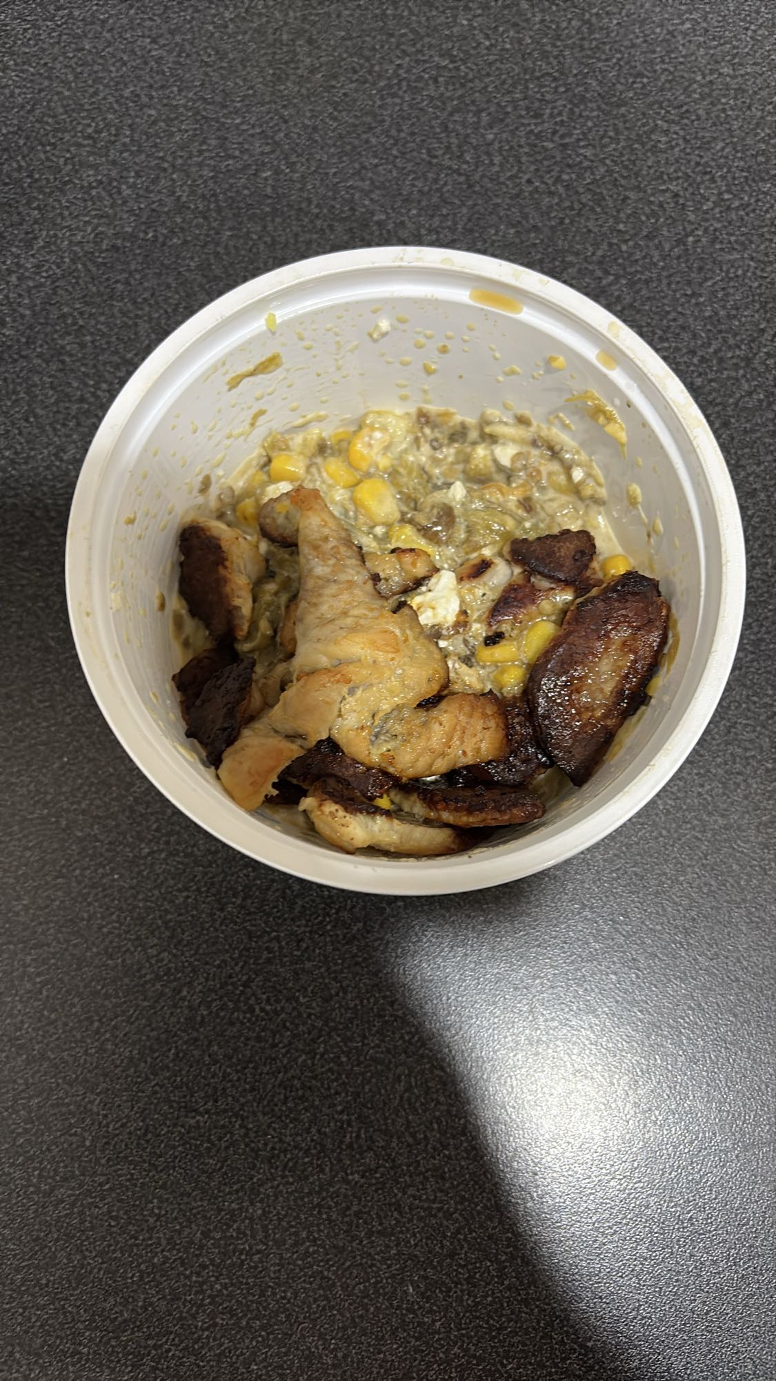 Kylling med mais og bacon