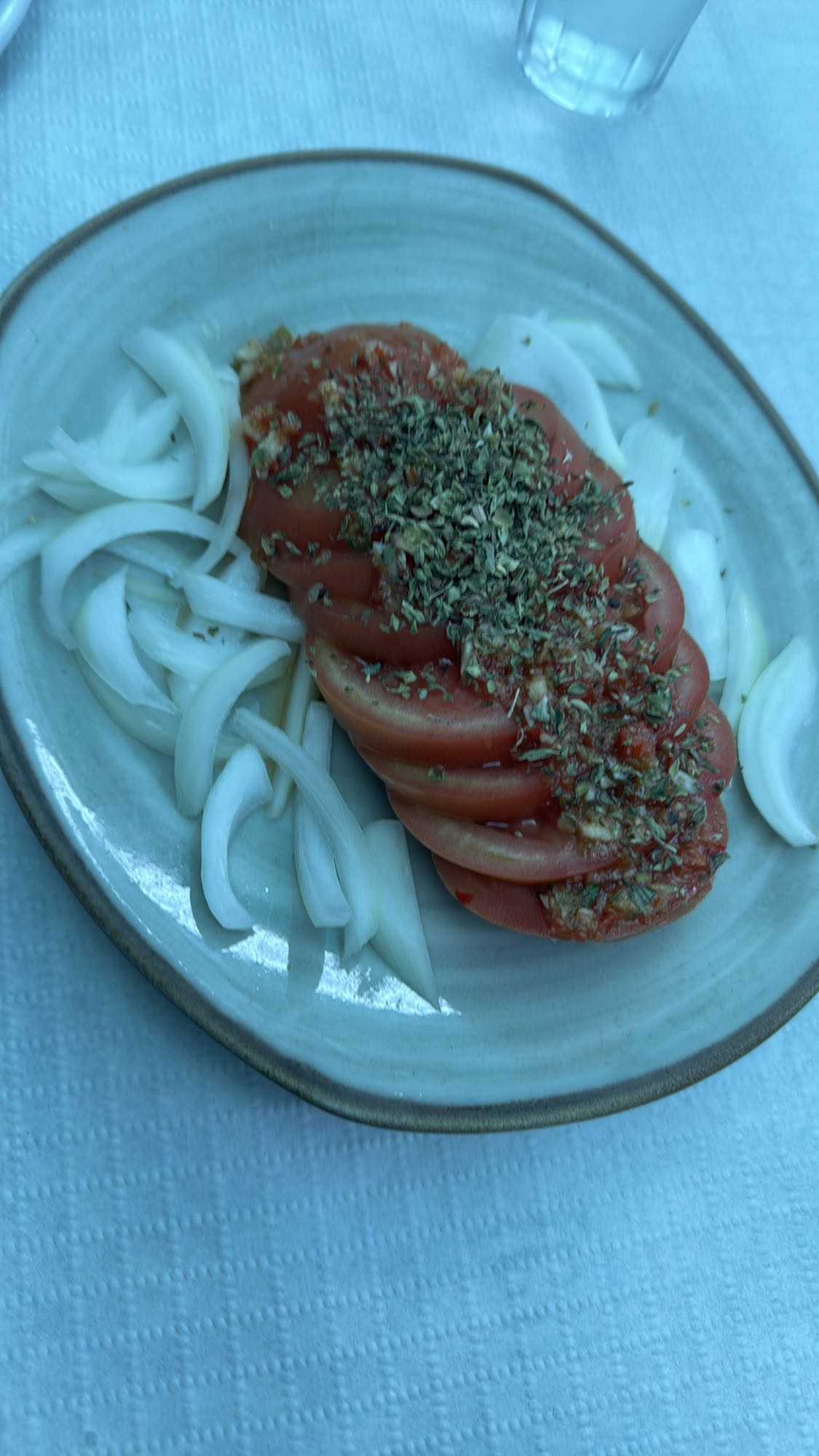 Ensalada de tomate y cebolla