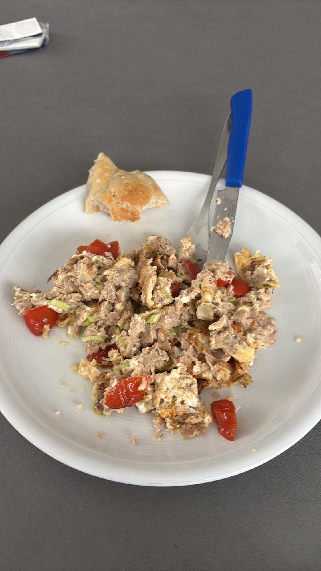 Tonbalıklı Yumurta