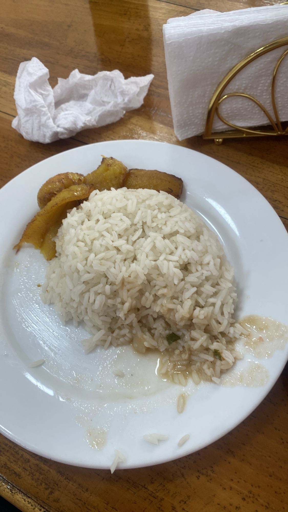 arroz con plátano frito