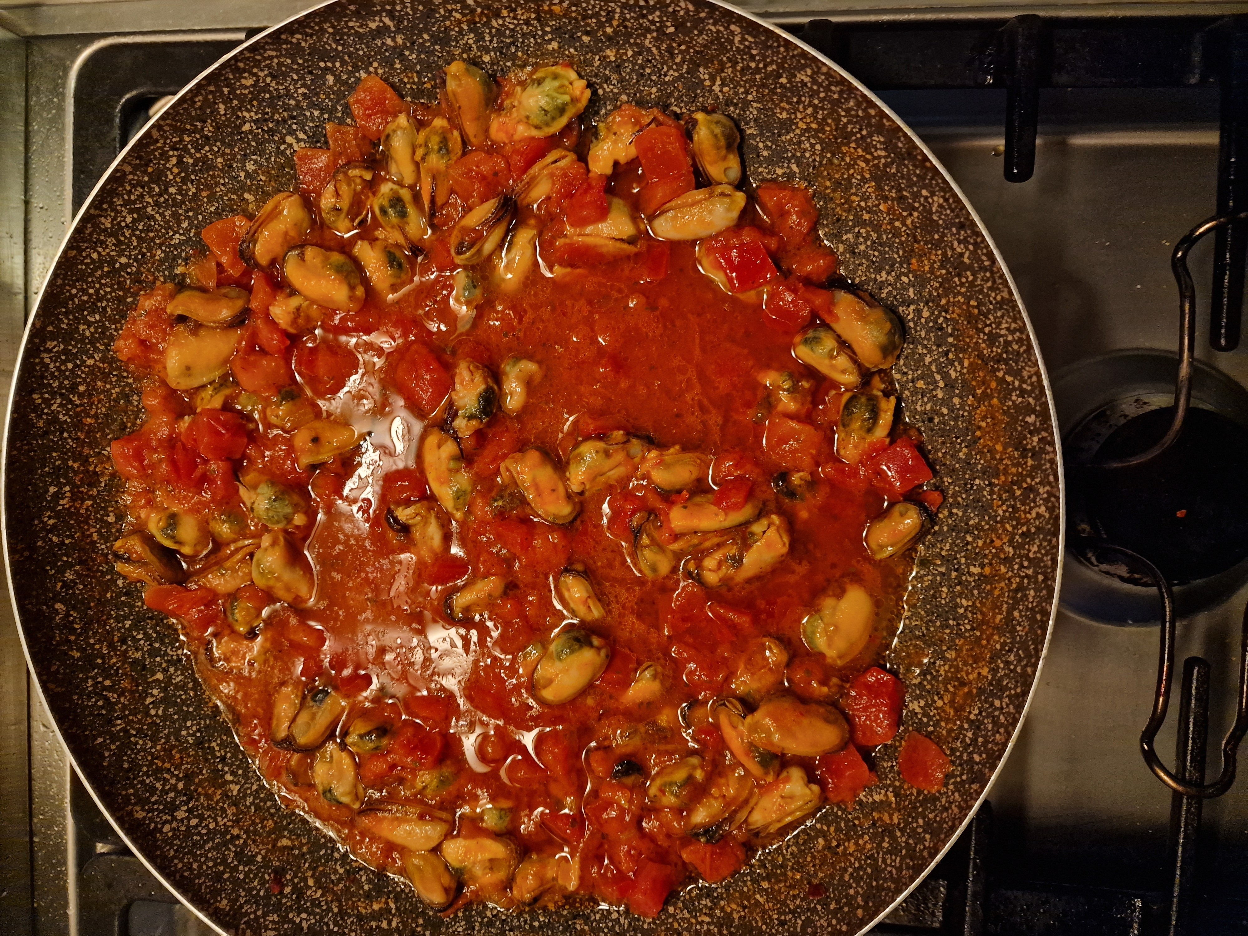 Mussels in Tomato Sauce