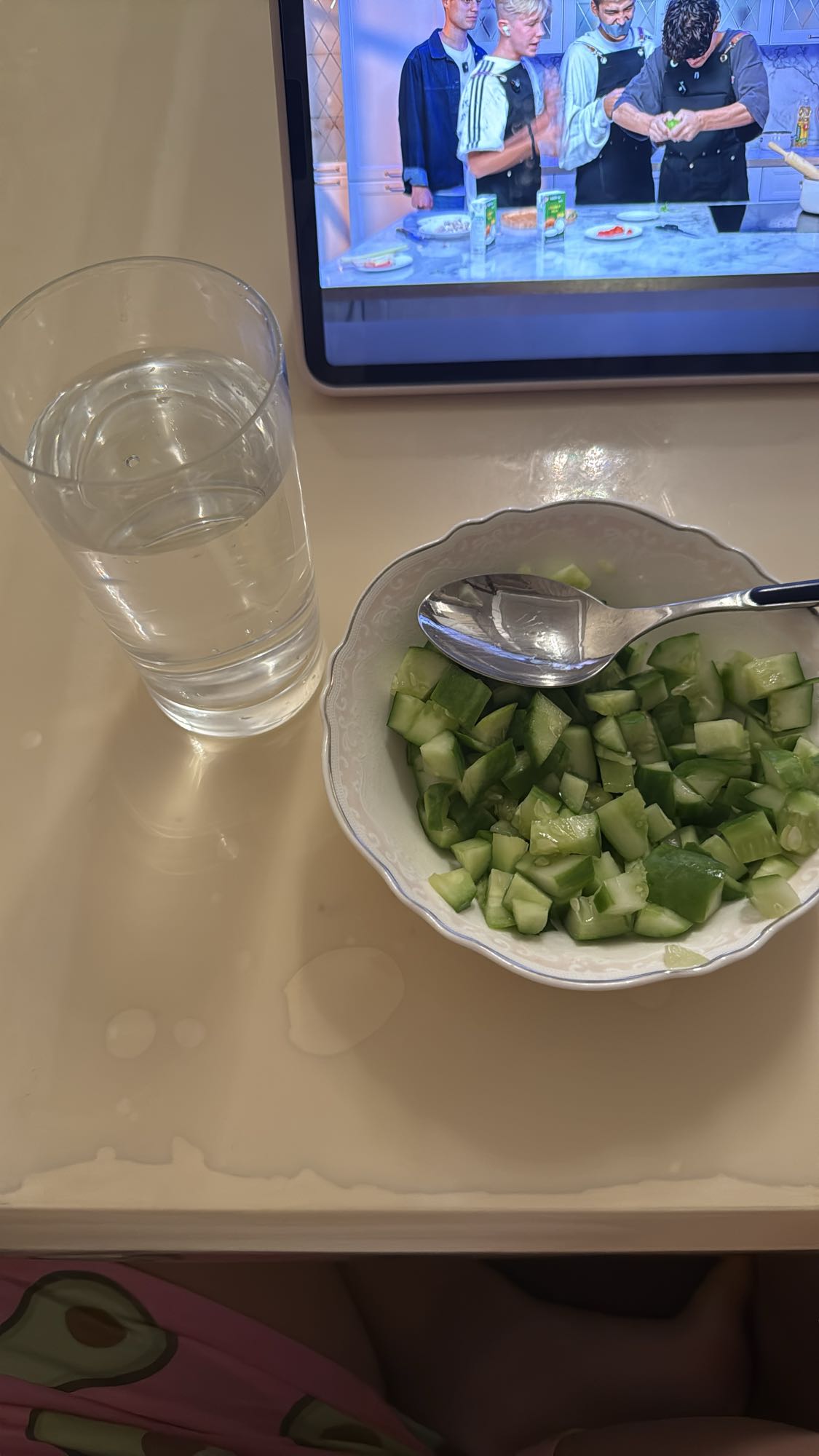 огуречный салат