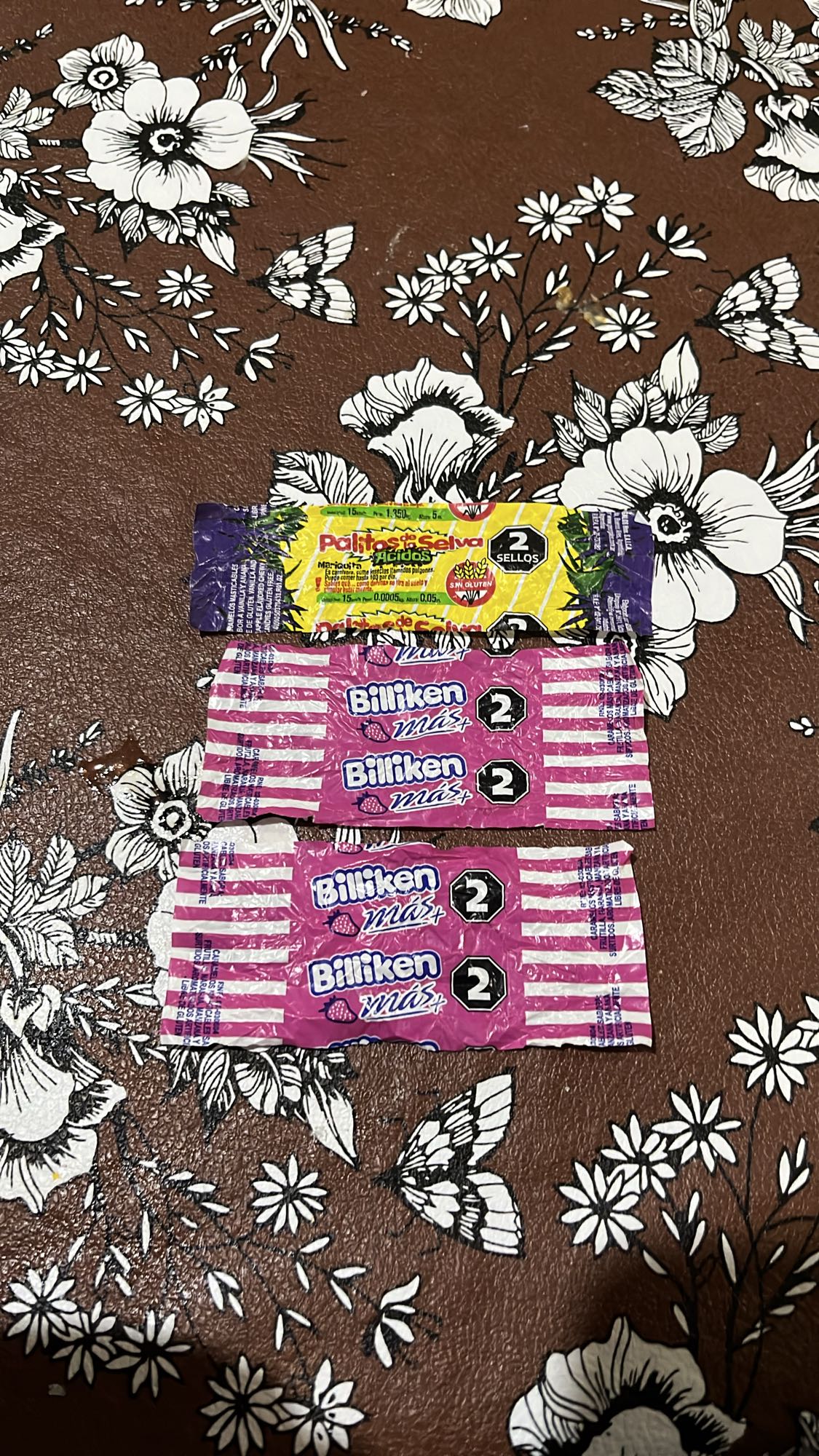 Caramelos ácidos y dulces