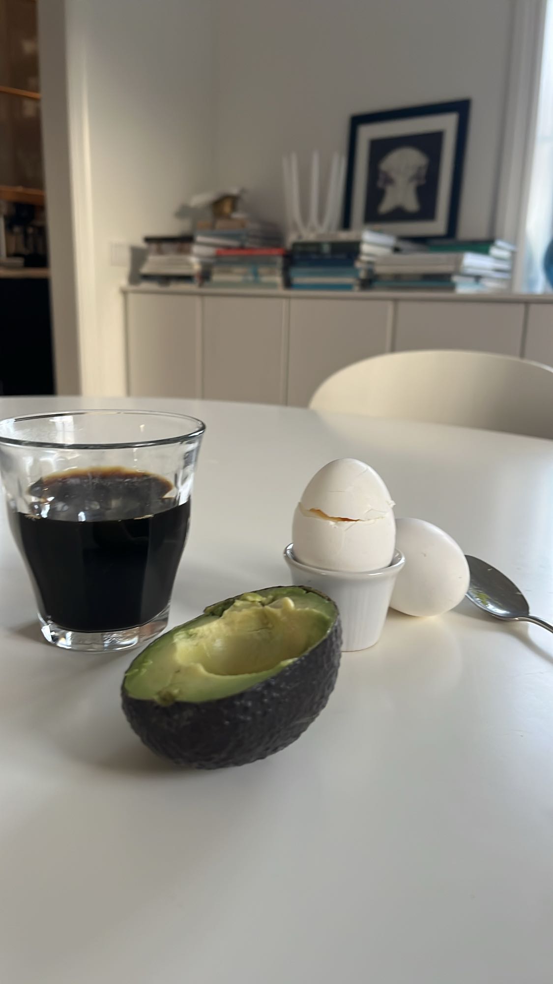 Ägg, avokado och kaffe