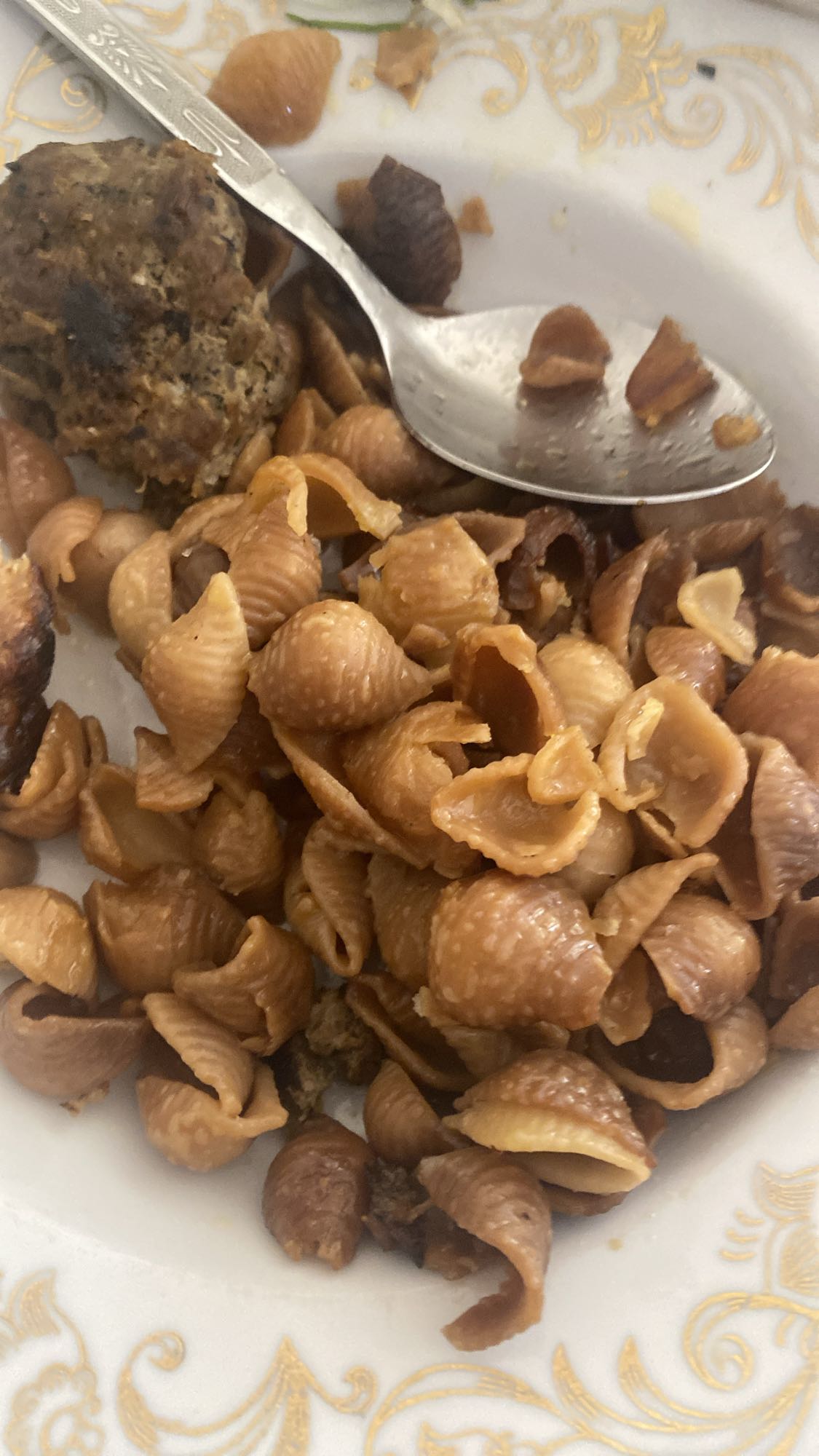 макароны с фрикаделькой