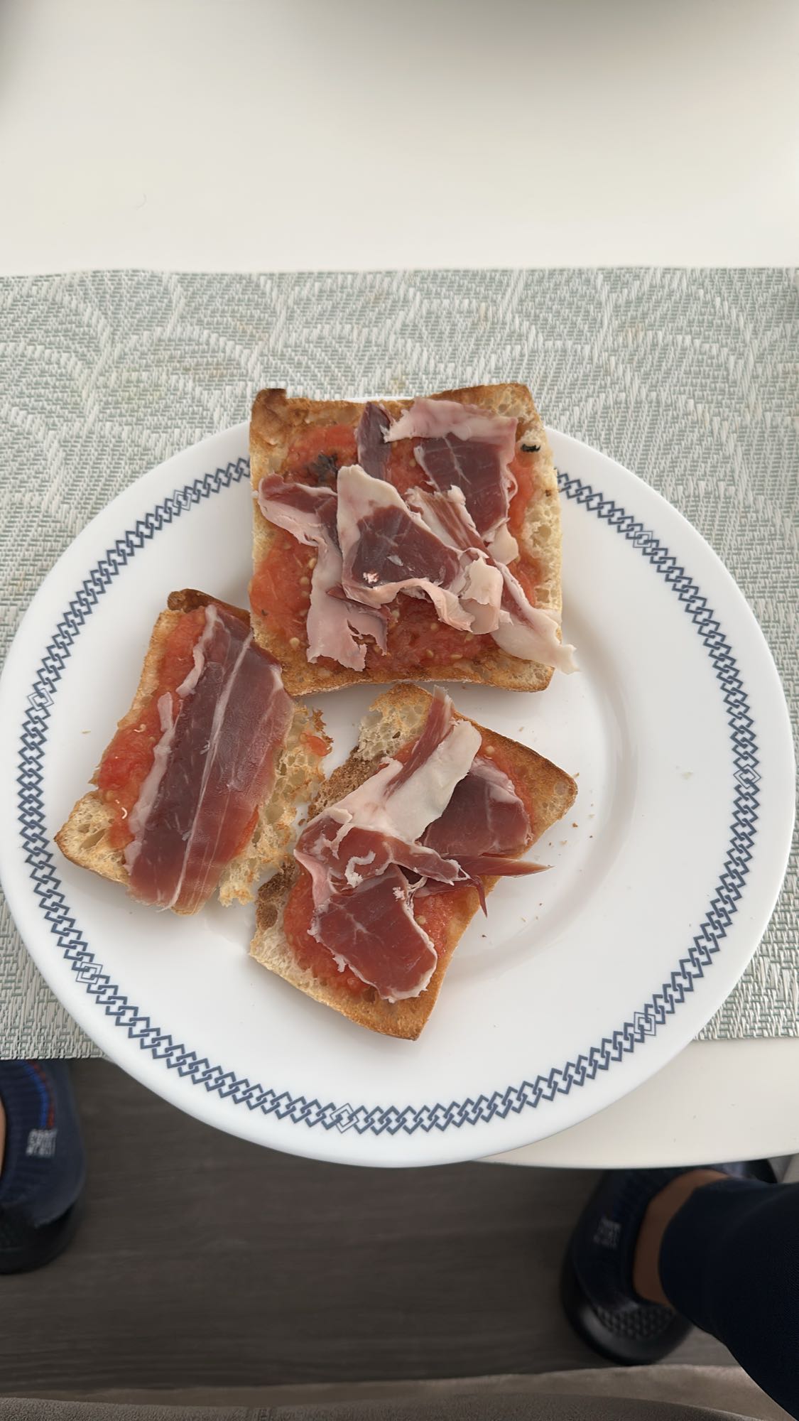 Pan con tomate y jamón