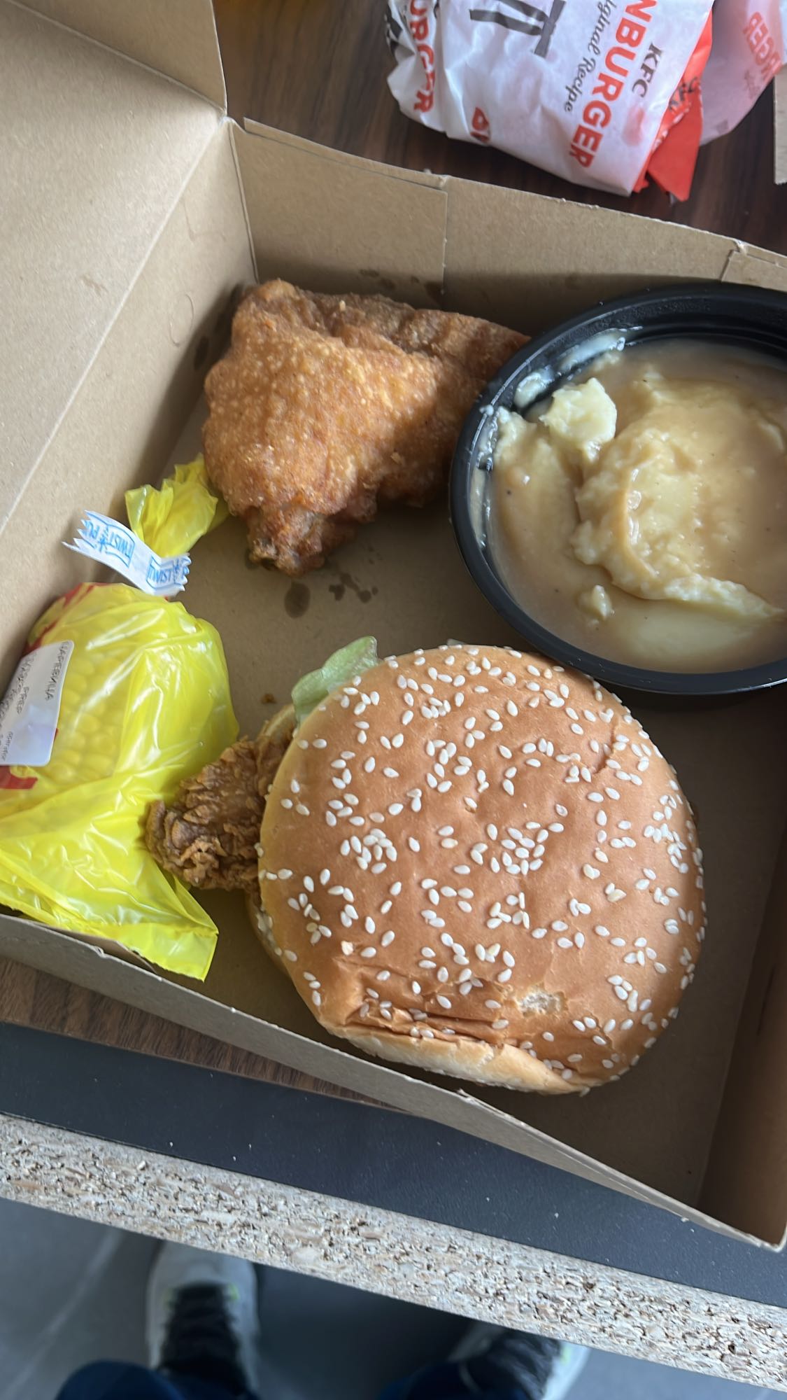 Комбо сандвич и гарнитури