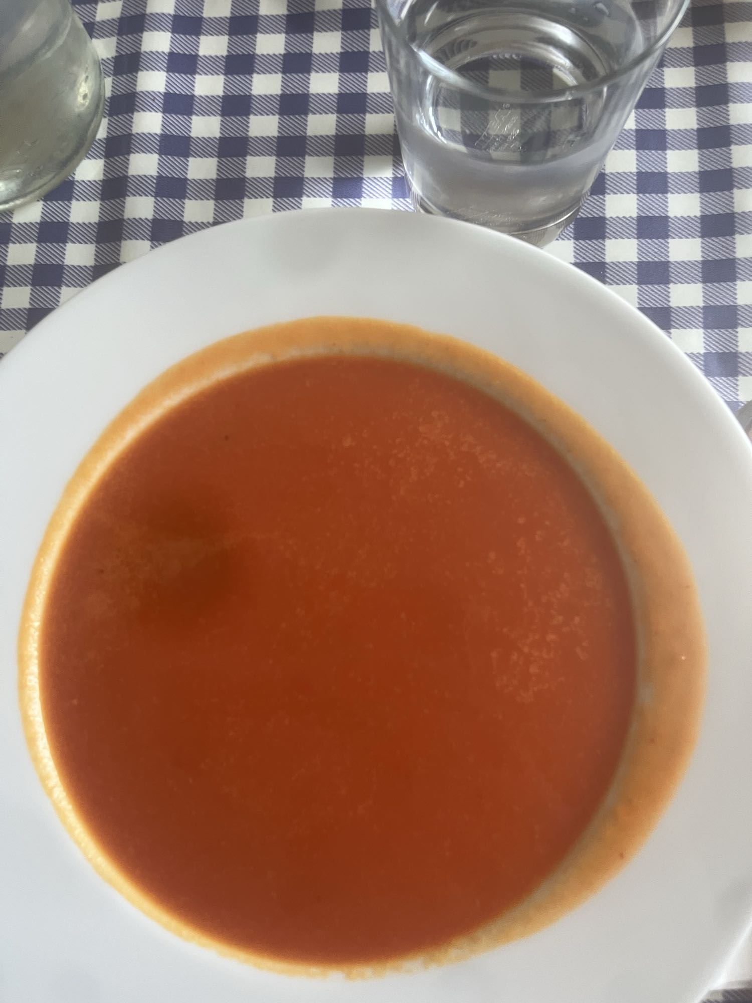 sopa de tomate