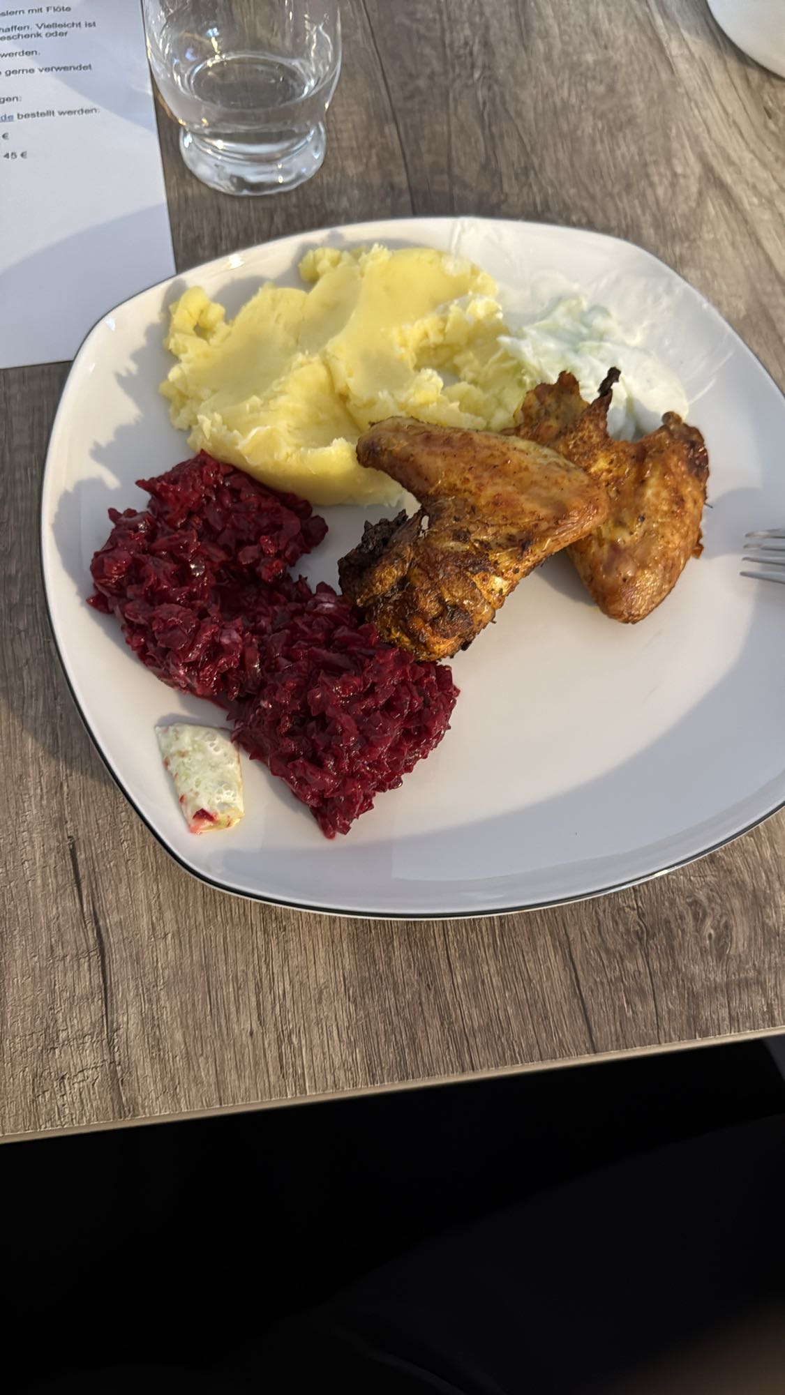 Kurczak z ziemniakami i buraczkami