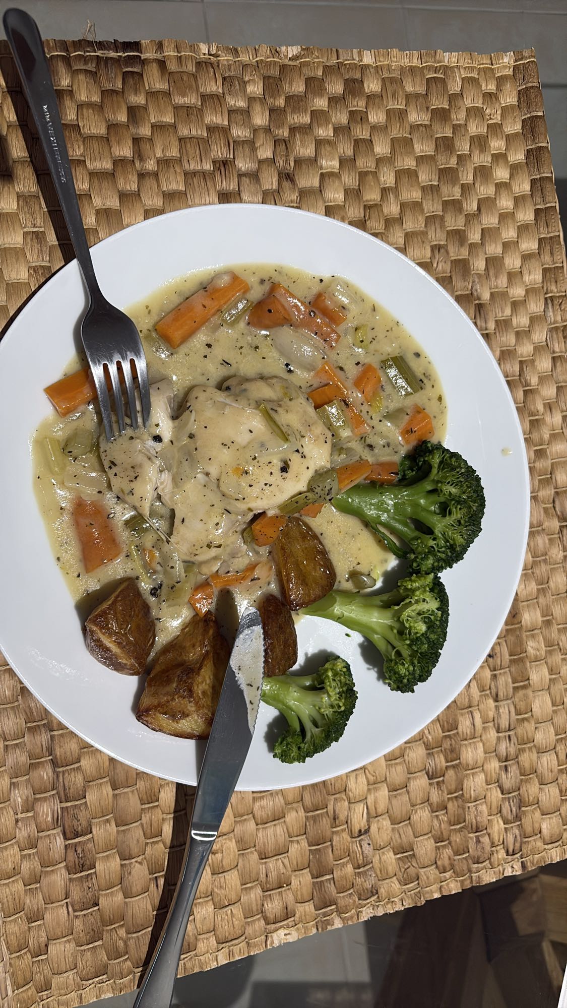 Creamy chicken with veg