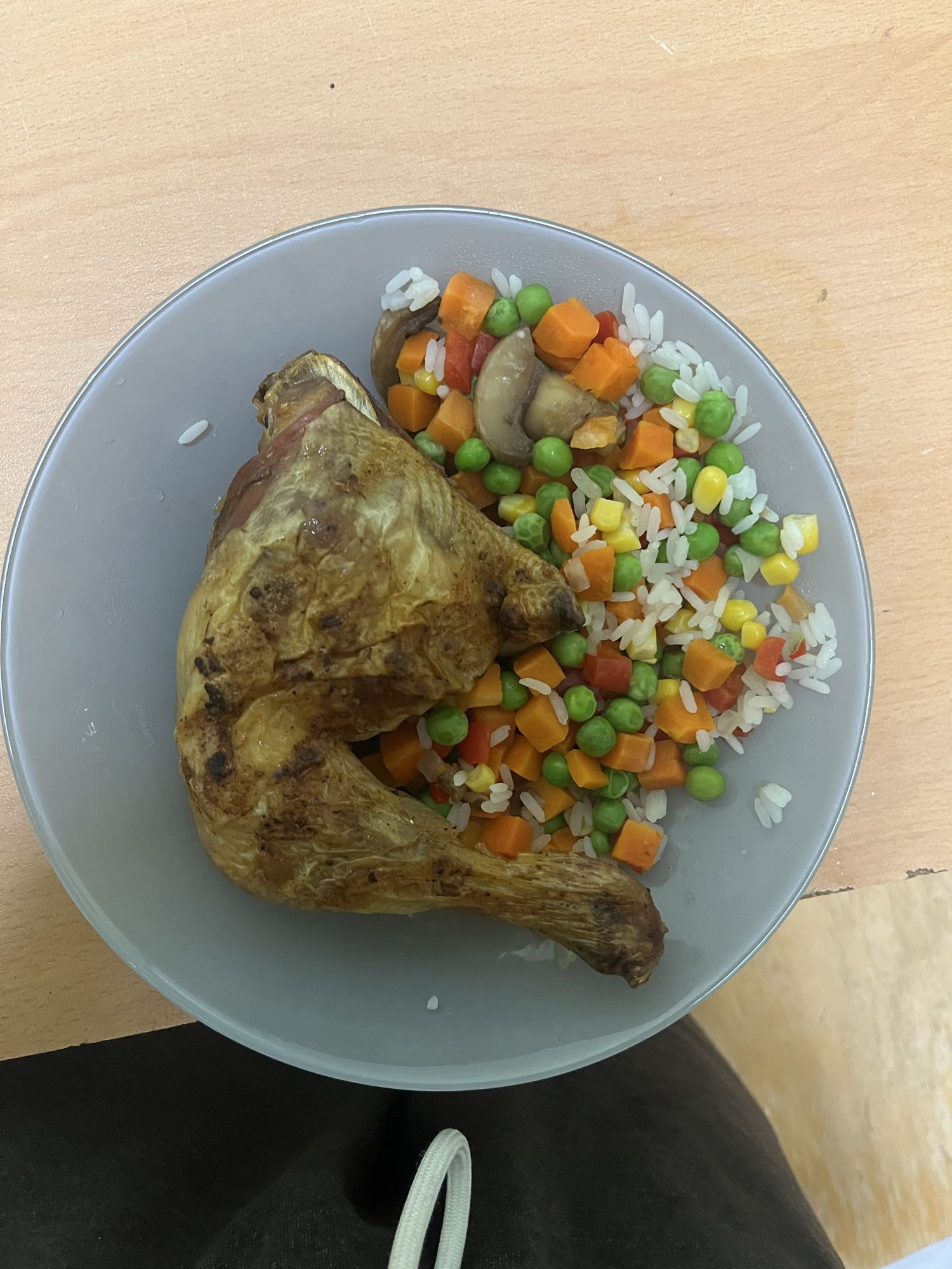 Курица с рисом и овощами