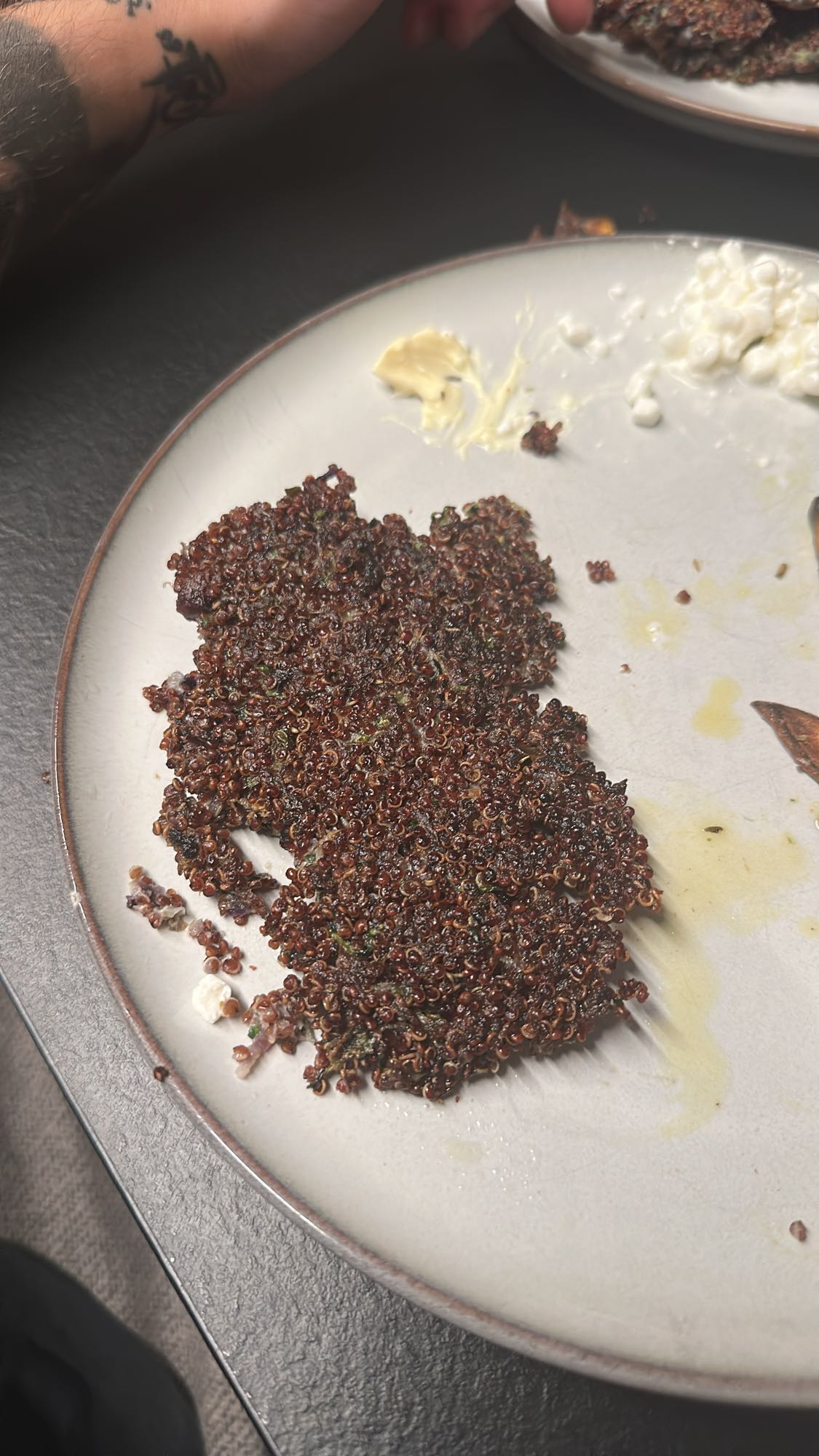 Quinoapuffer mit Hüttenkäse