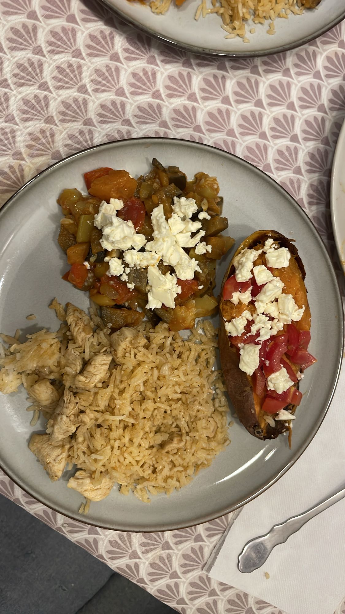 Orez cu legume și pui