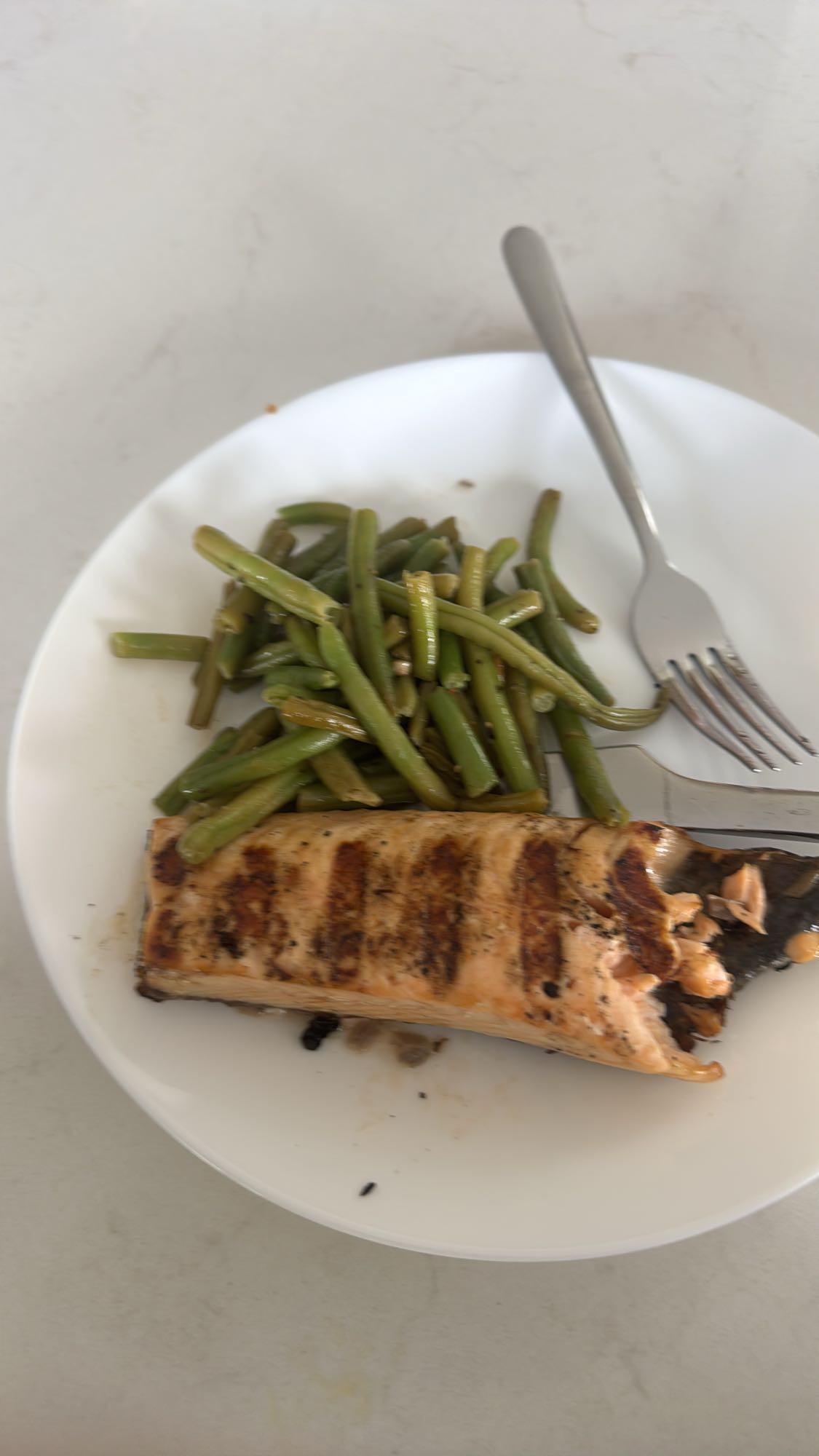 Grilled Salmon & Green Beans