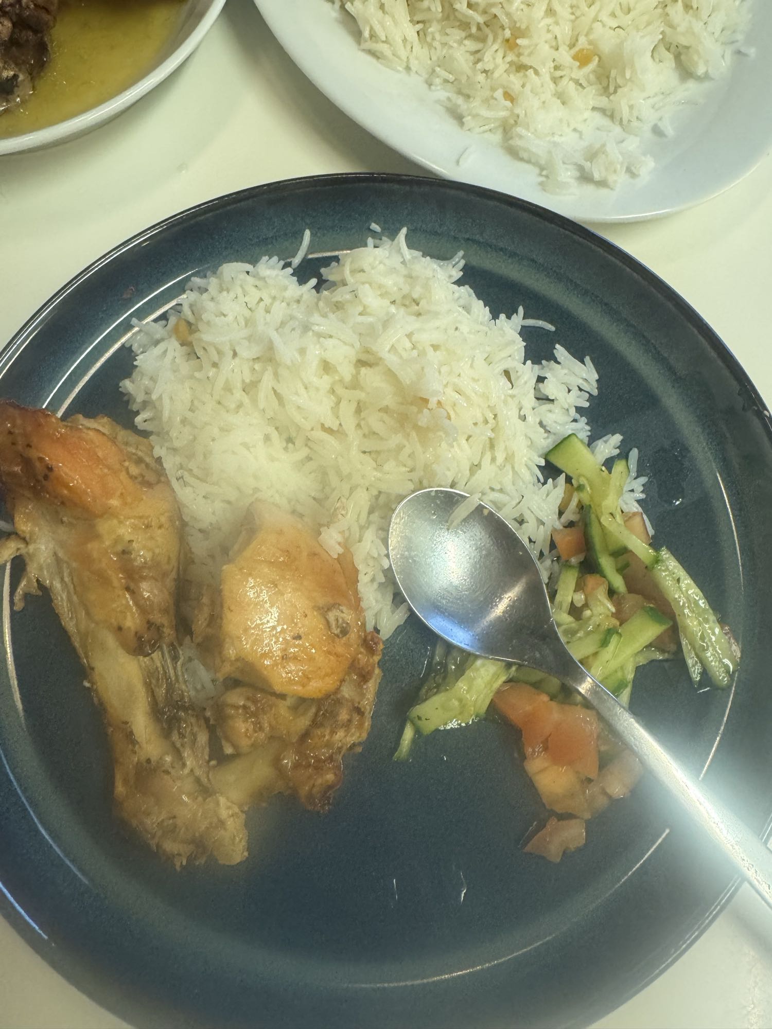 Kyckling med ris och sallad