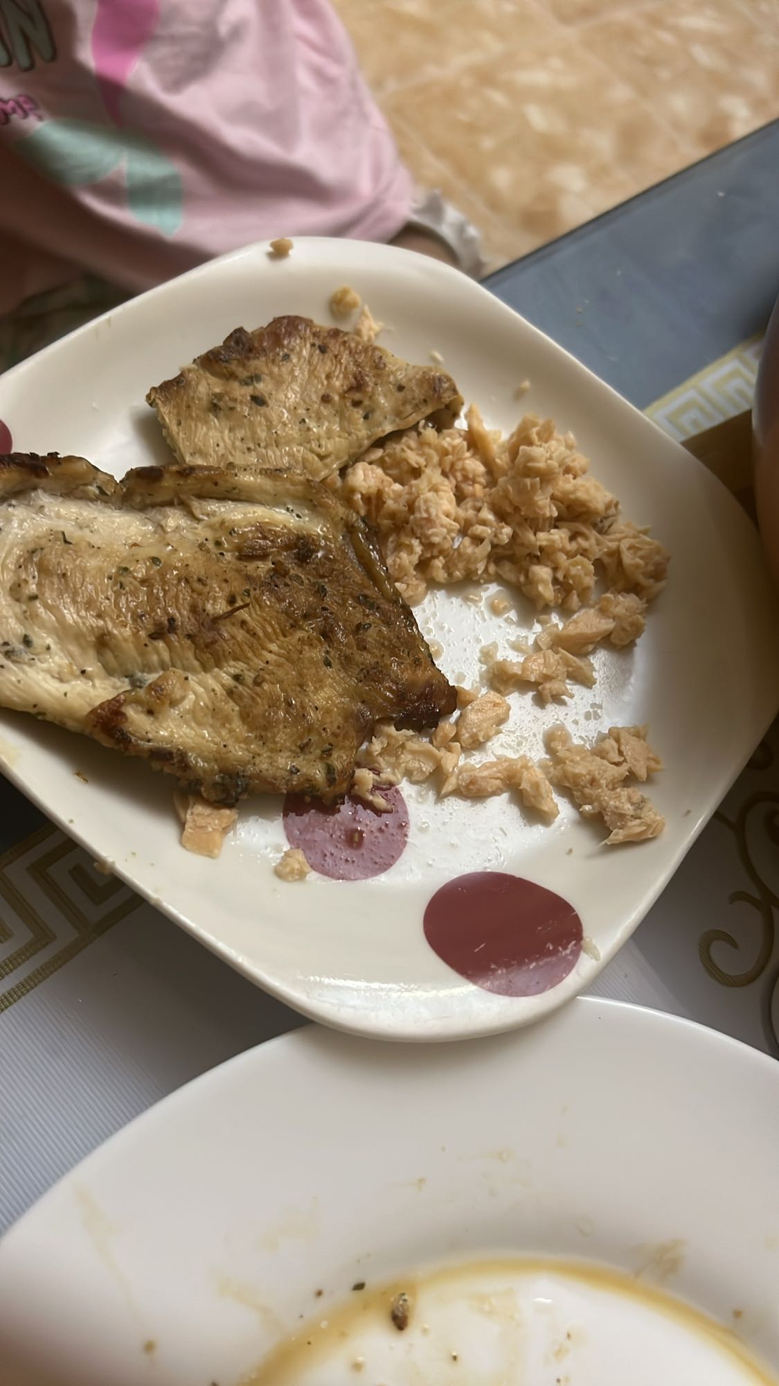 Pechuga y salmón simple