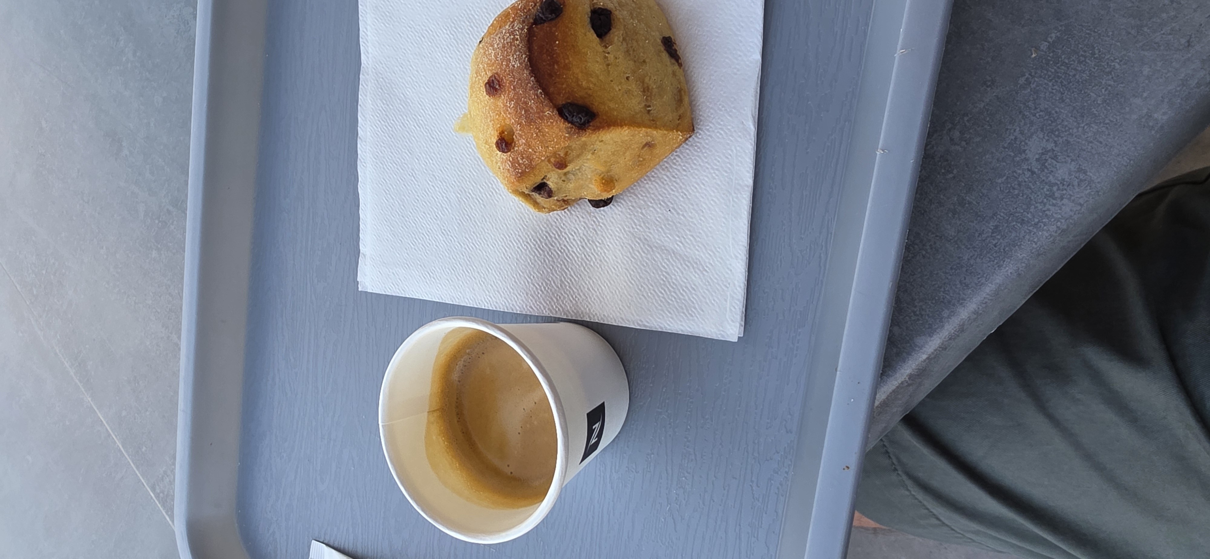 Petit-déjeuner café muffin