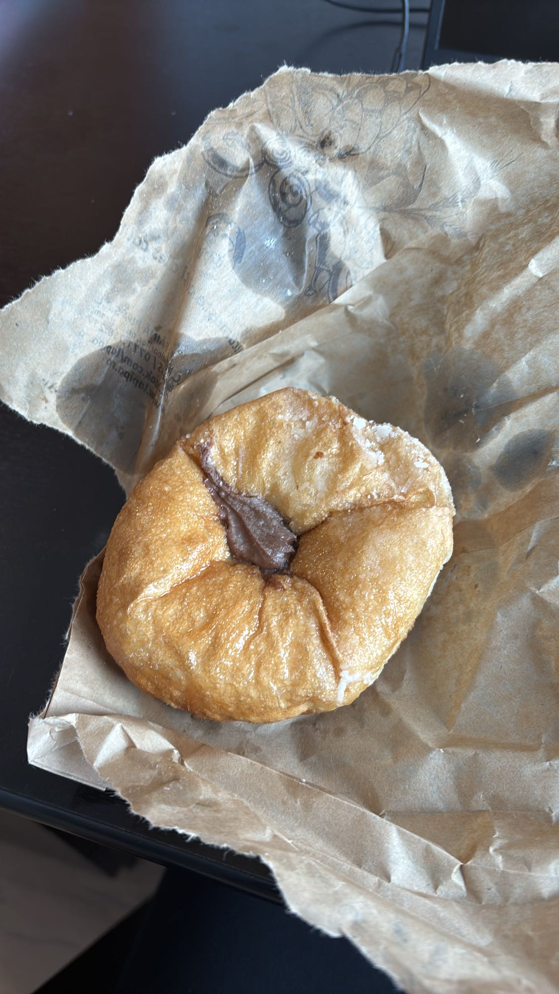 Gogoașă cu ciocolată