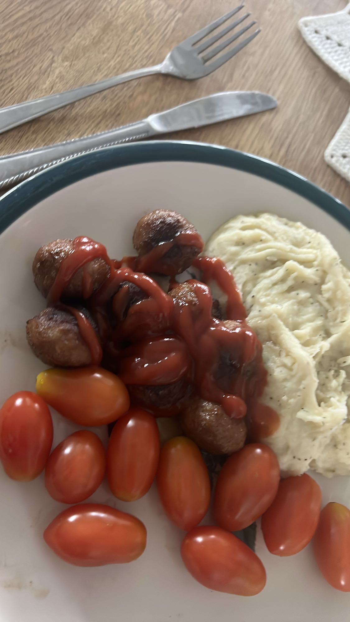 Köttbullar med mos