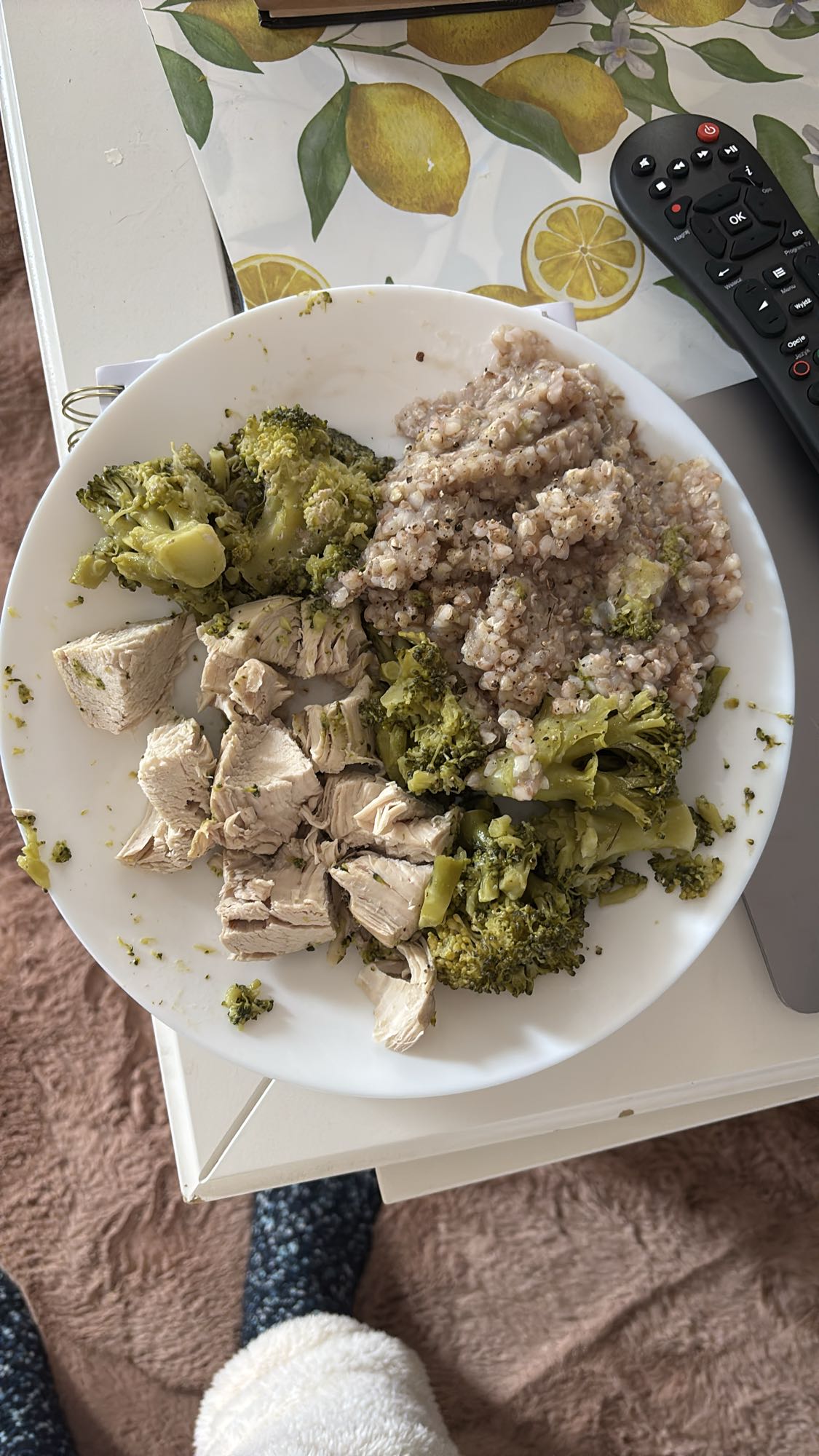 Kurczak, brokuły i kasza