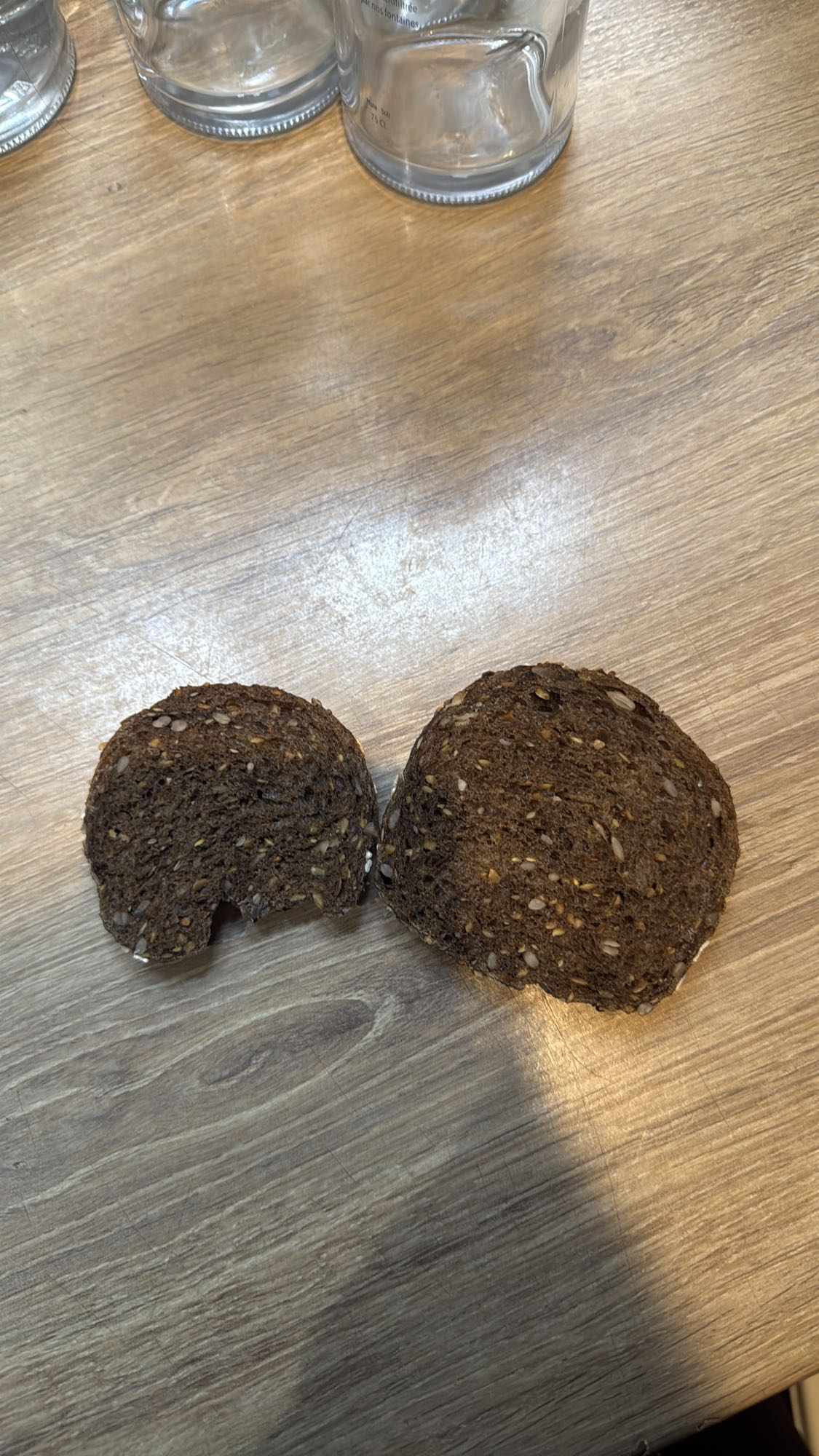 Pain complet aux graines