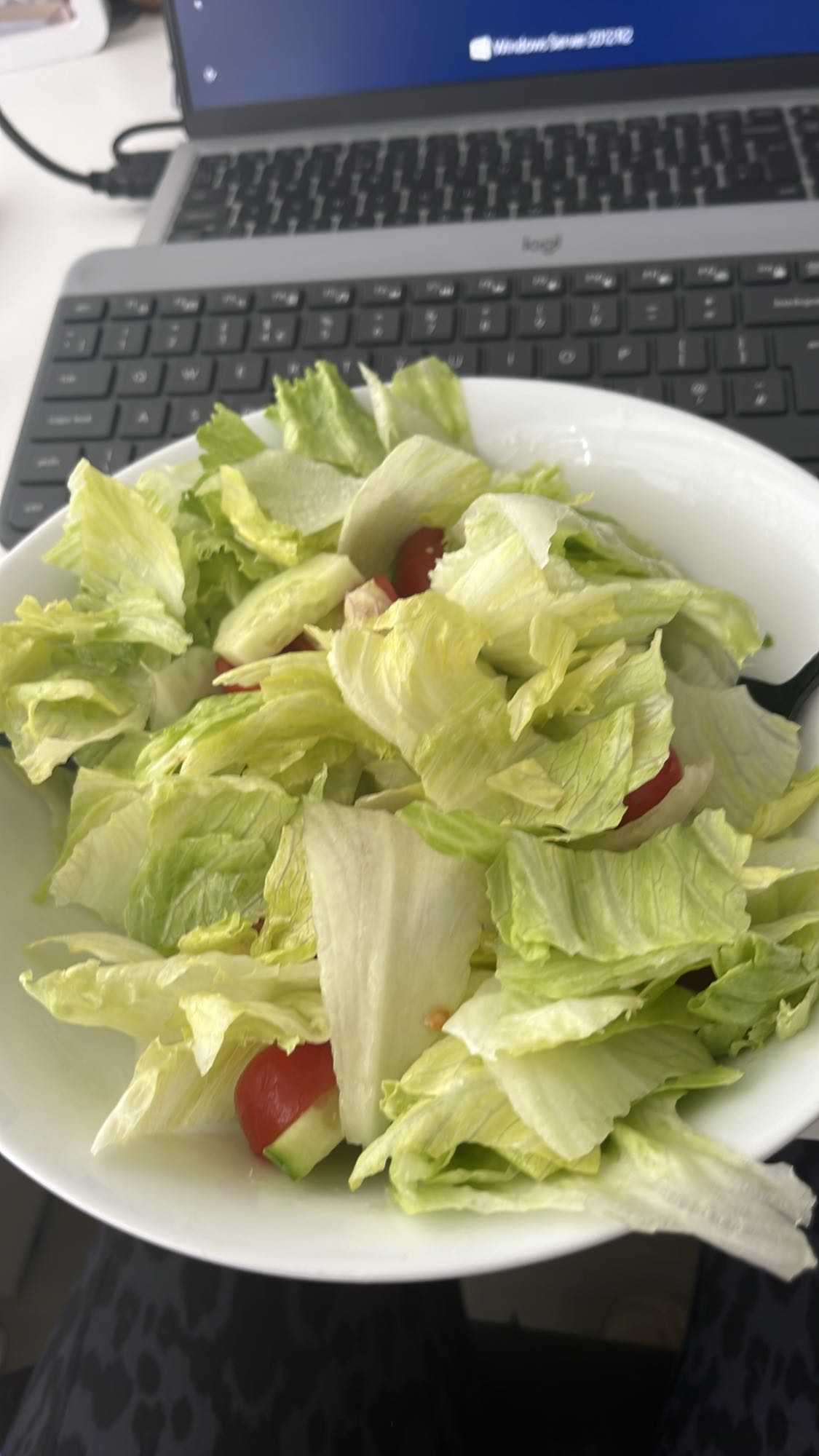 Simple lettuce salad