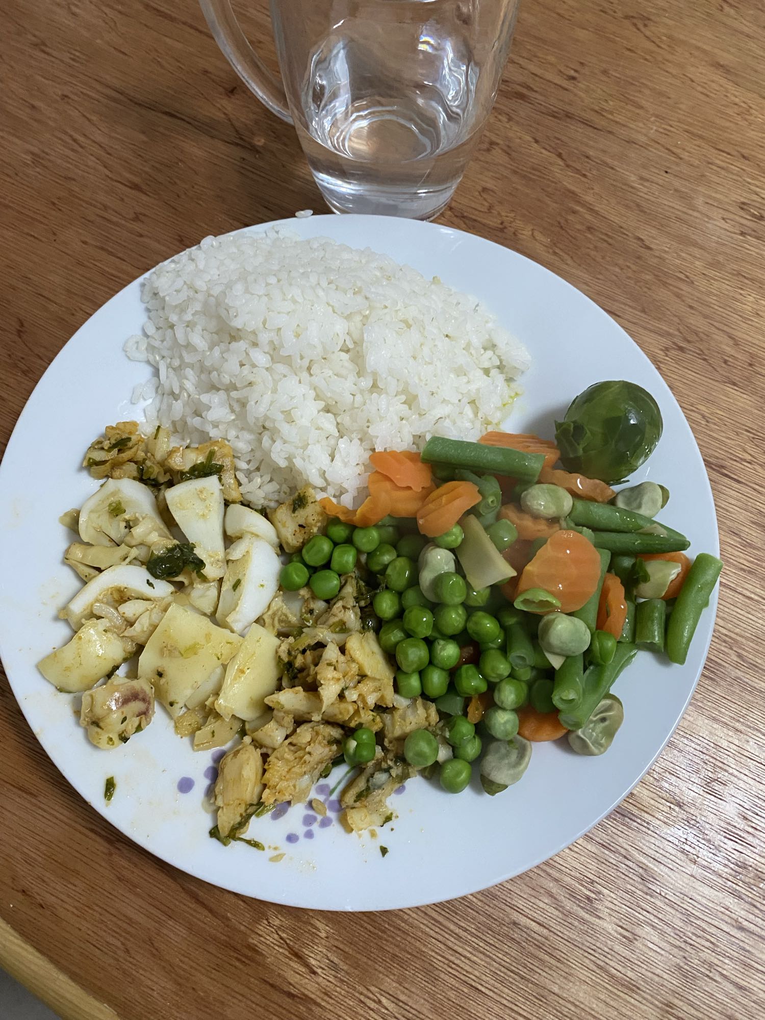 Arroz con verduras y mariscos