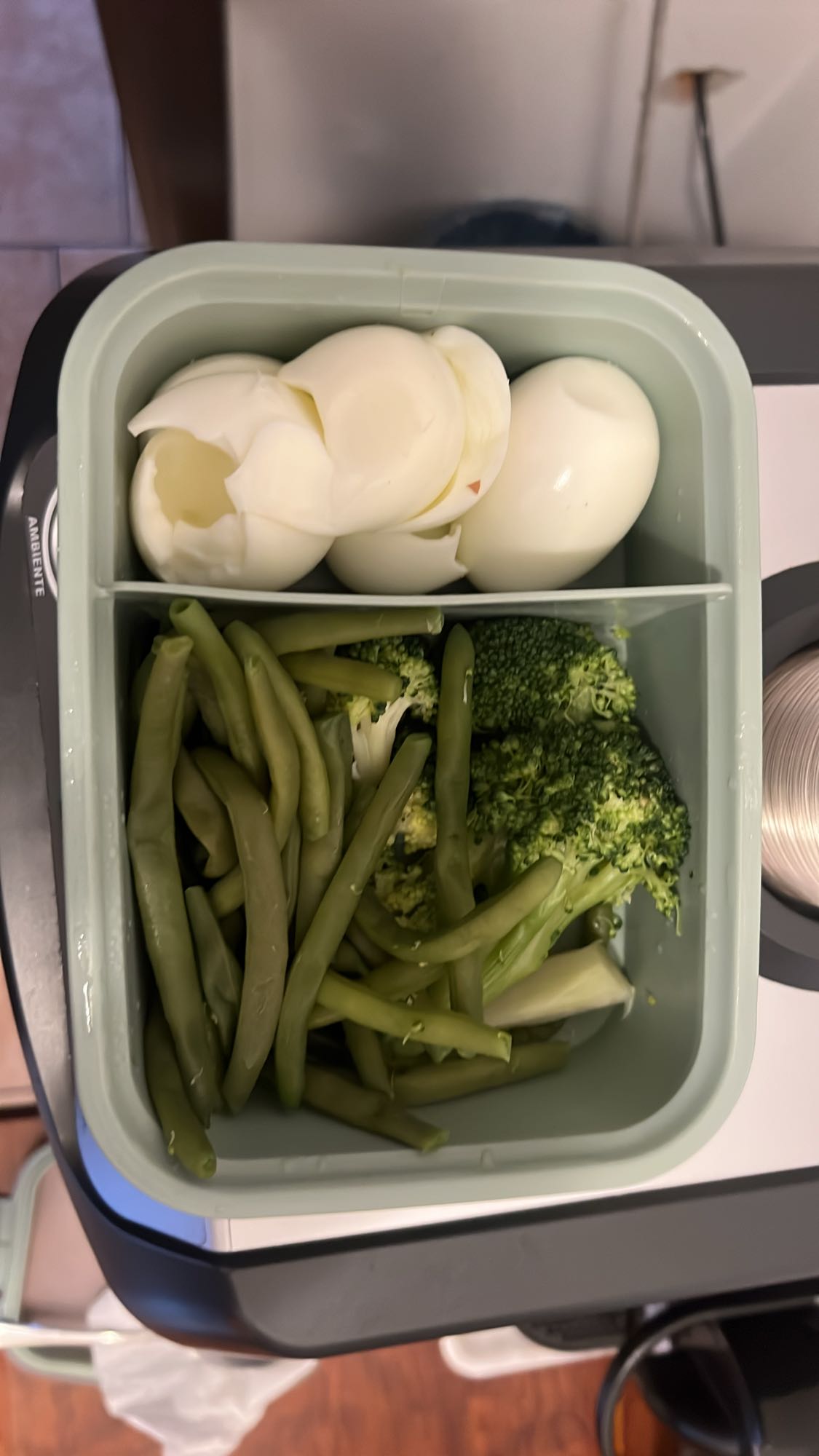 Yumurta ve Sebze Kutusu