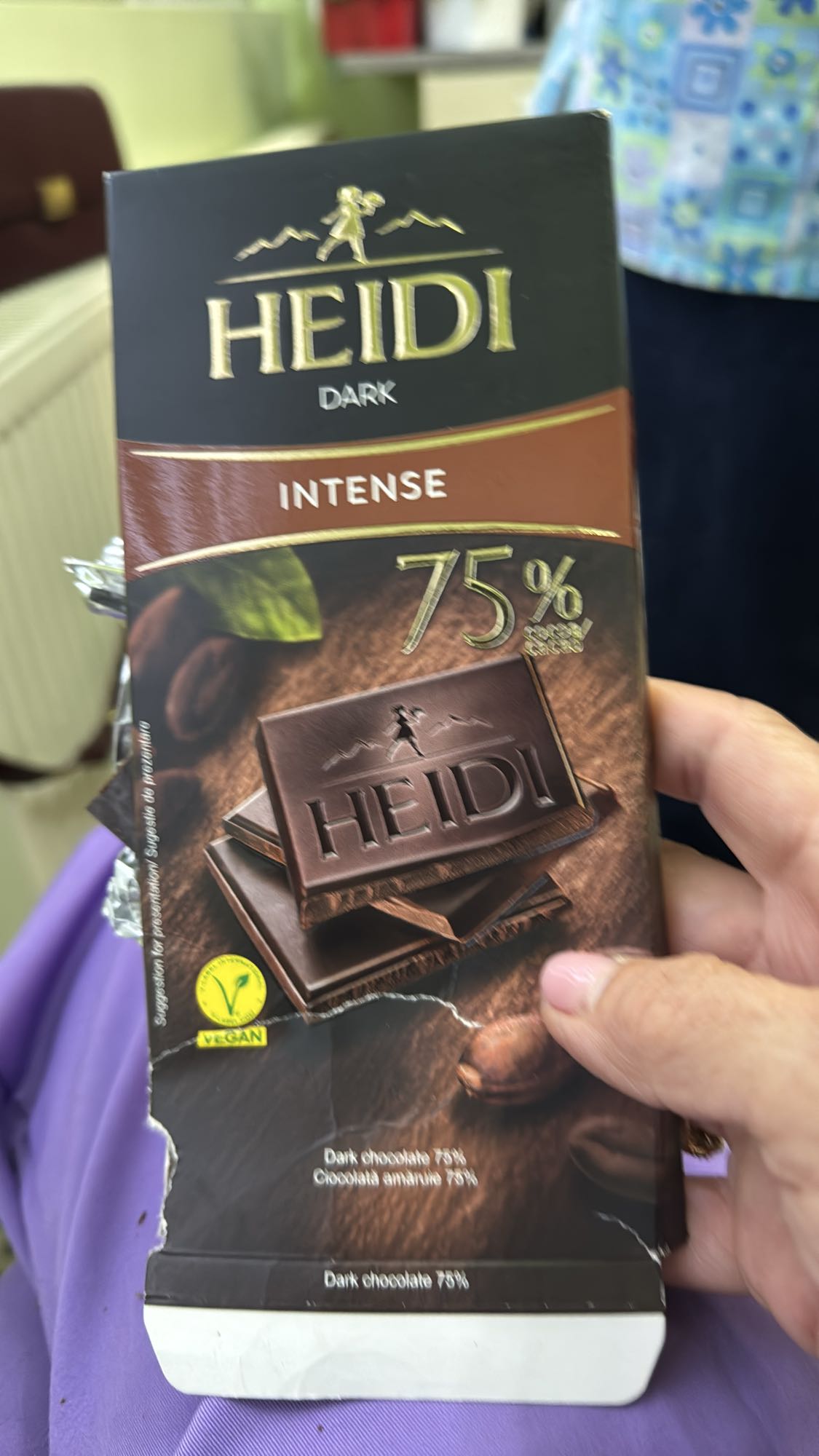 Ciocolată neagră 75%